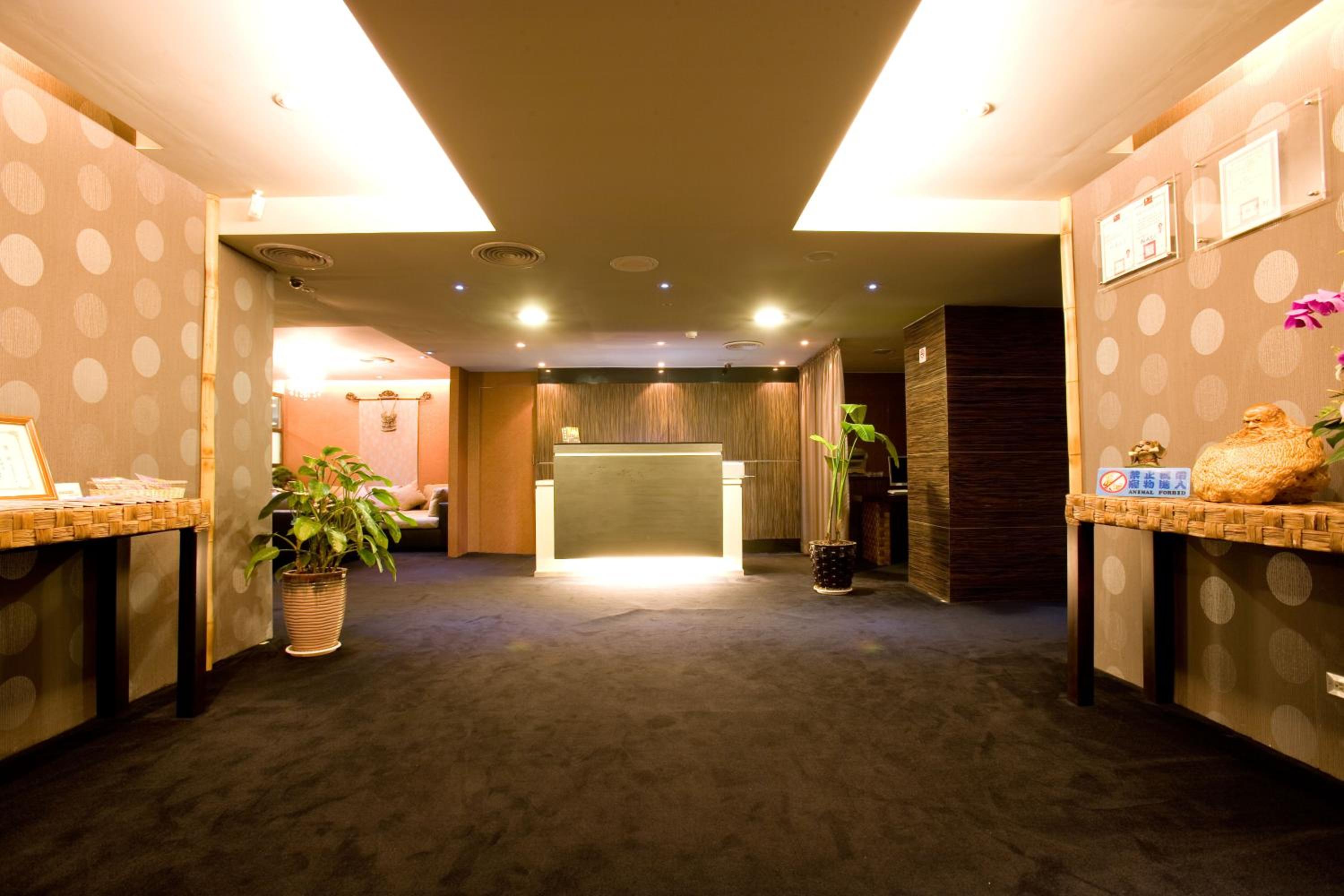 H.M.Hotel