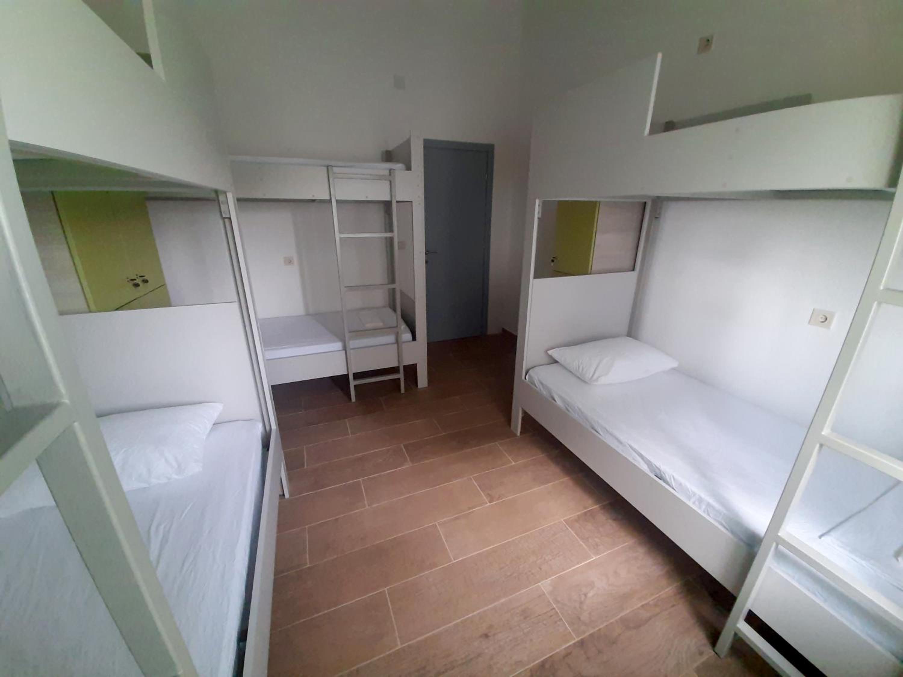 Hostel Hangout