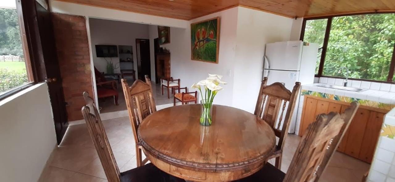 Hacienda Moncora cabaña lago p2