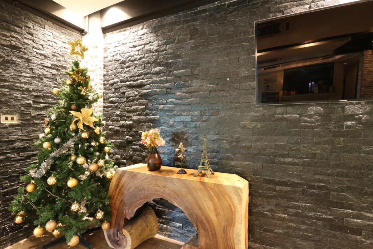 hotel reception