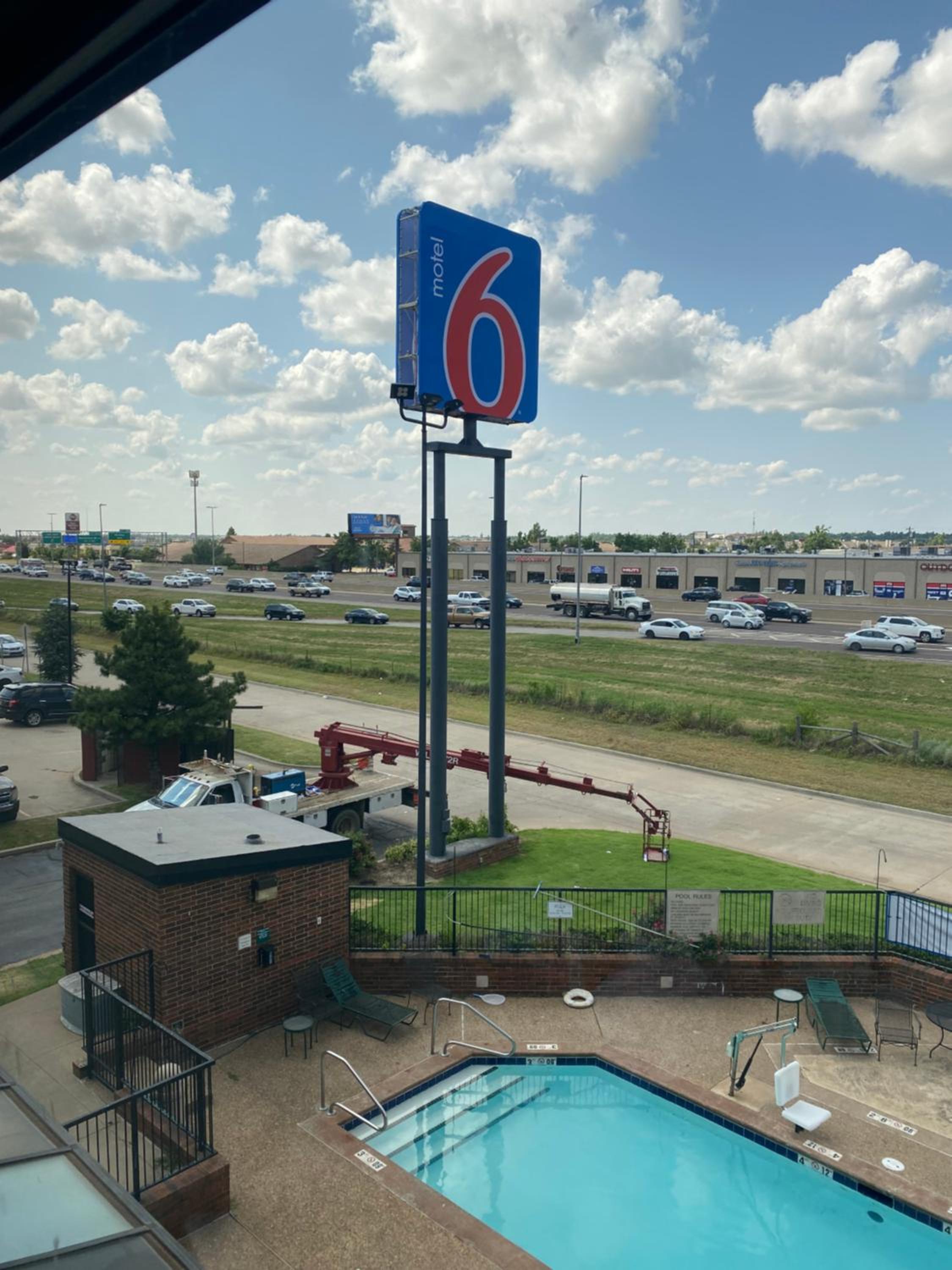 Oklahoma City Vacations - Motel 6 Oklahoma City OK Fairgrounds West - Property Image 4