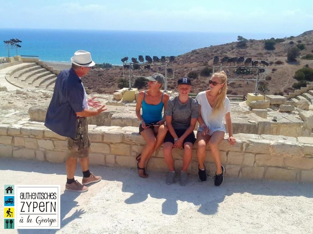 Tzionis Holidays Stonehouse