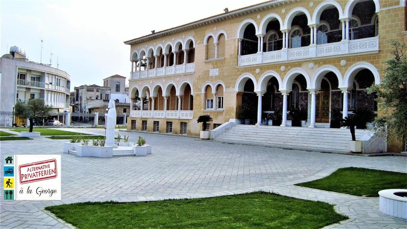 Tzionis Holidays Stonehouse