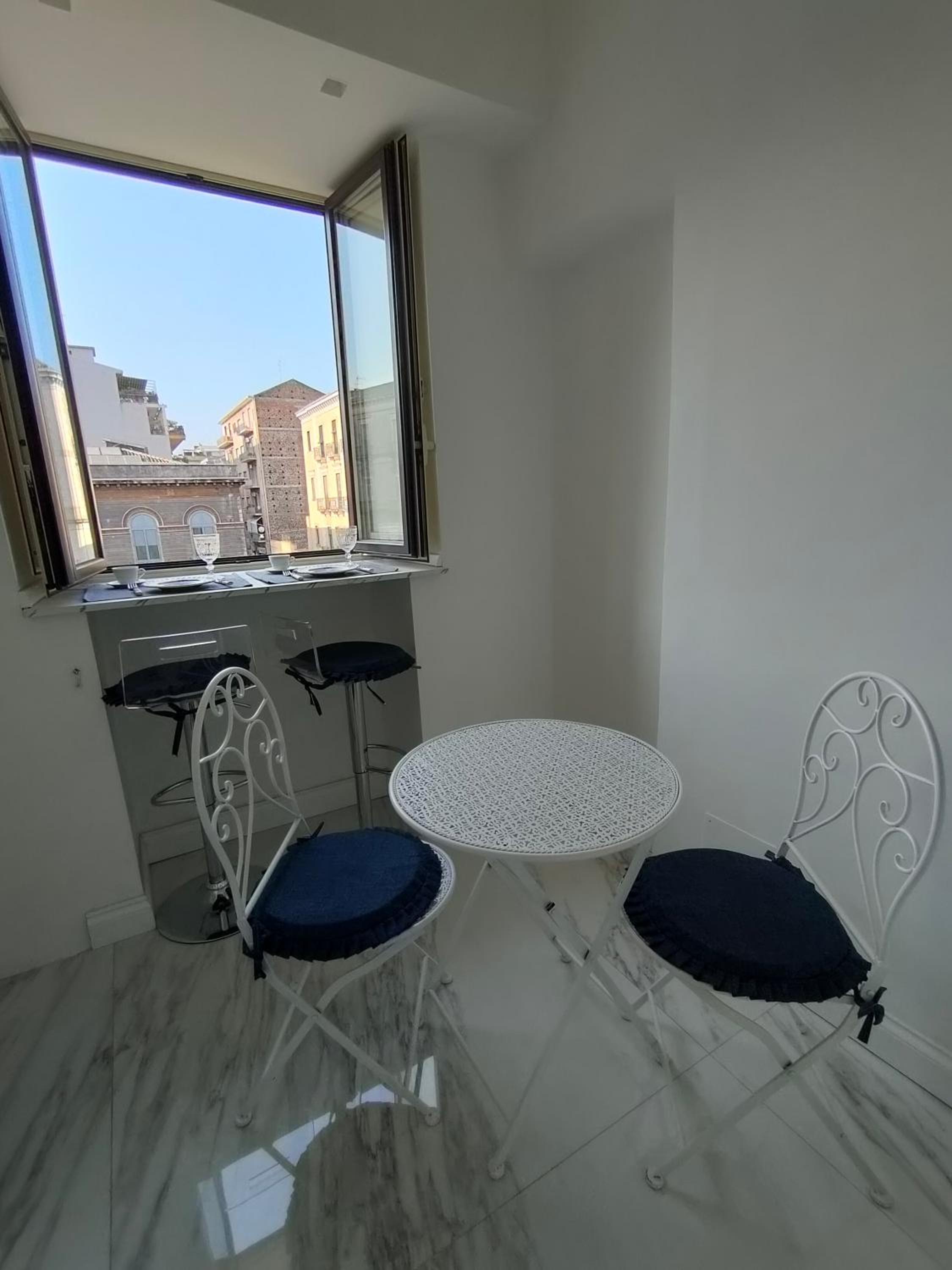 Finestre in piazza view 5