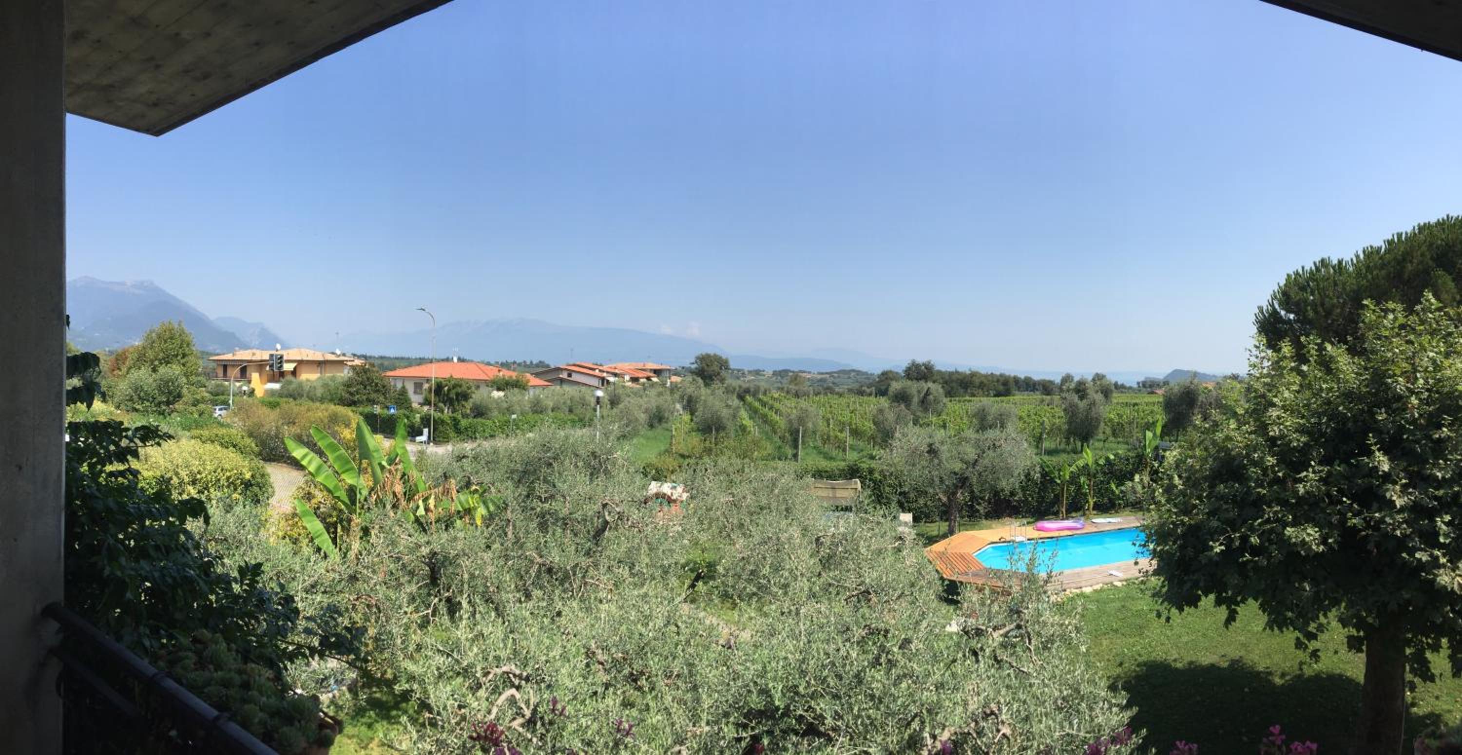 Le Tre Bandiere view 2