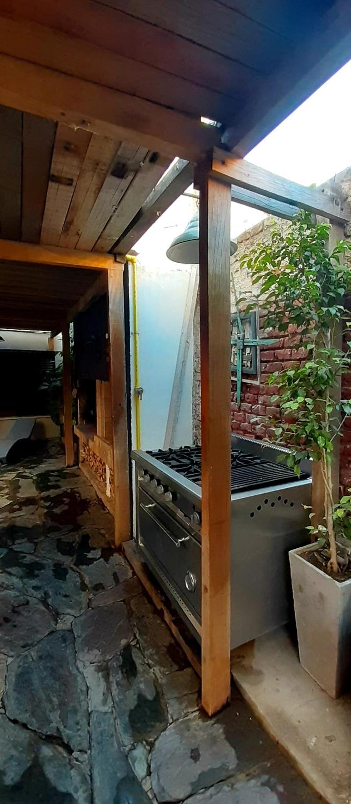 Bucanaan hostel boutique