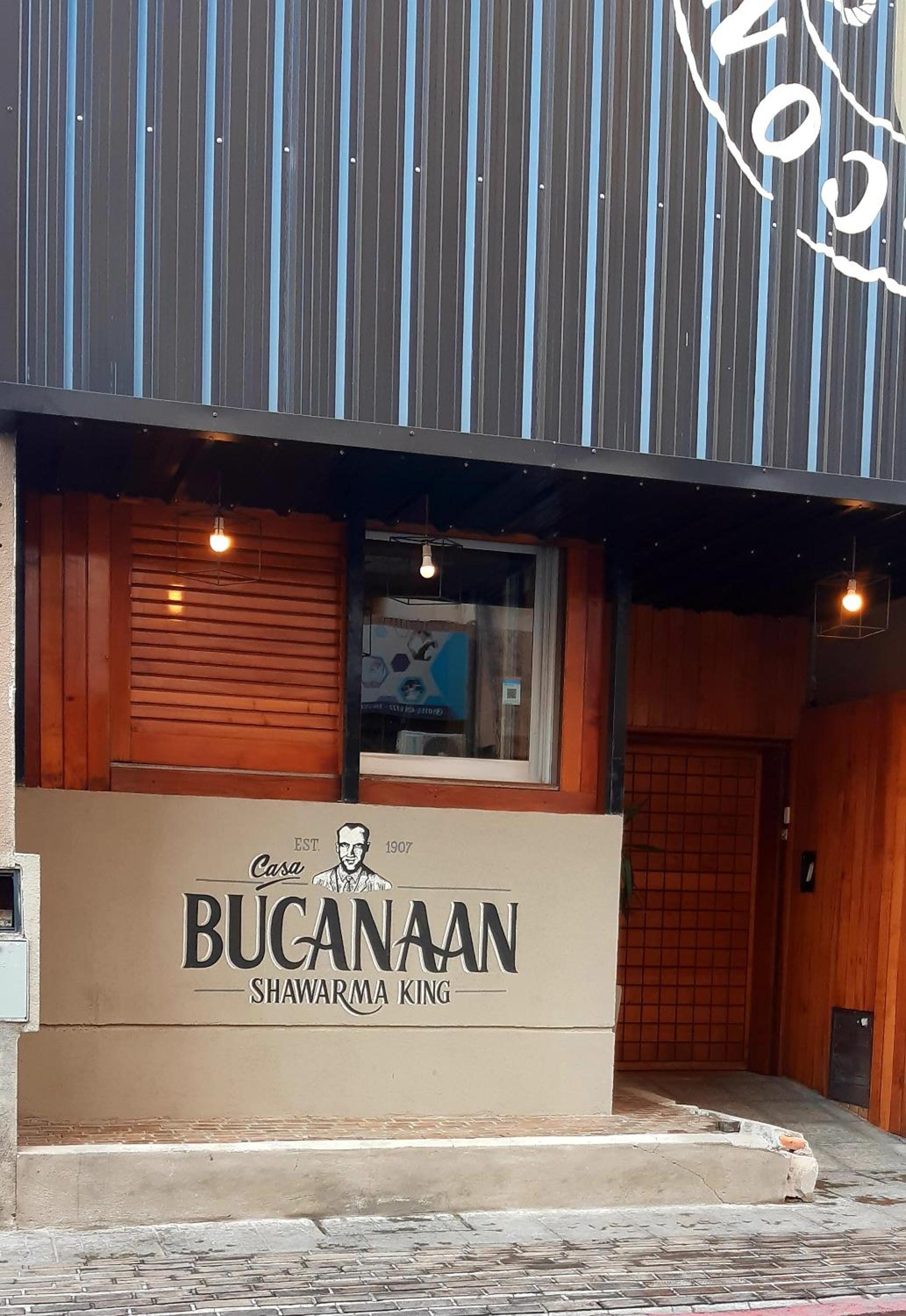 Bucanaan hostel boutique