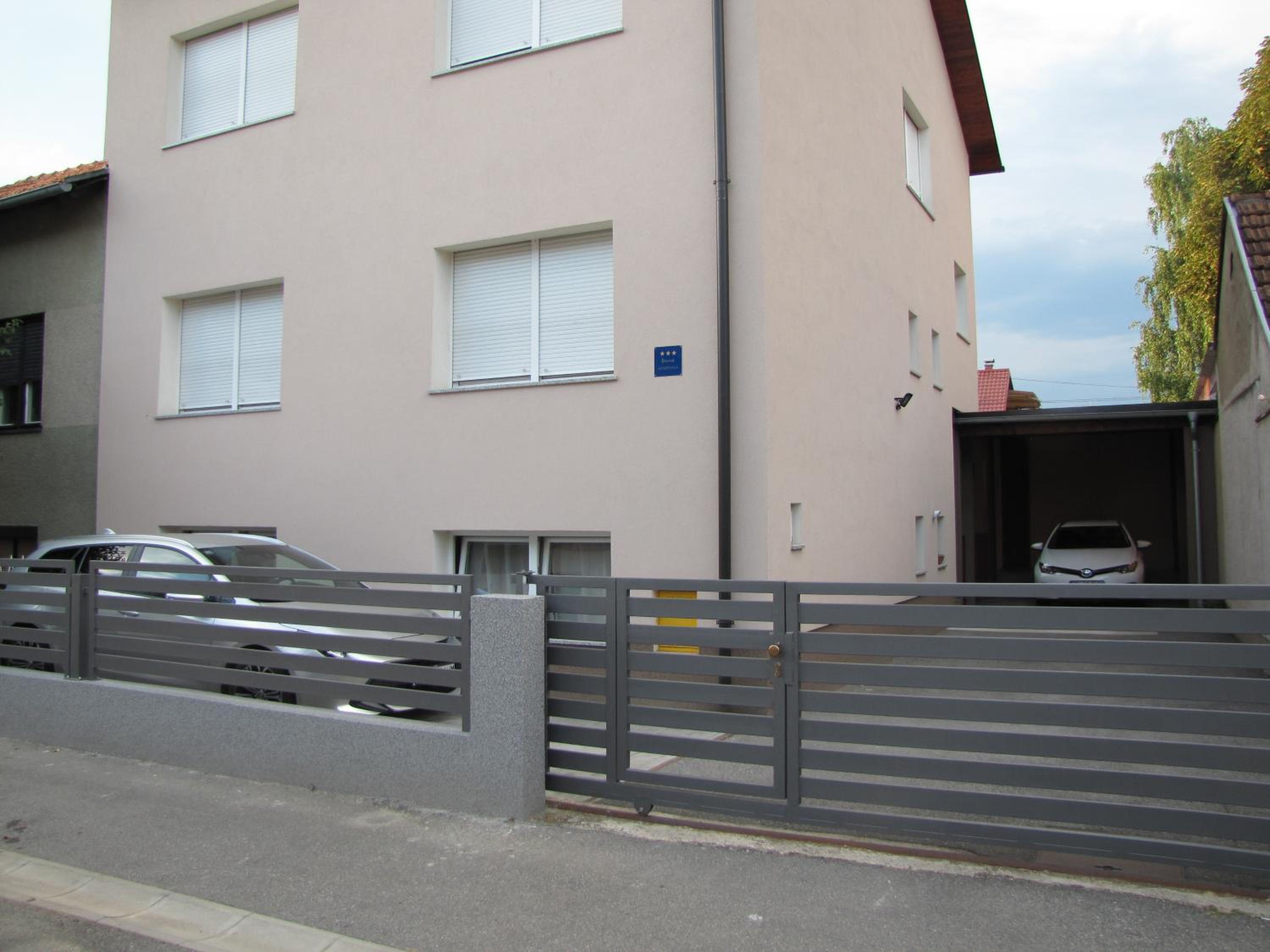 Zagreb Apartmani Santana view 4