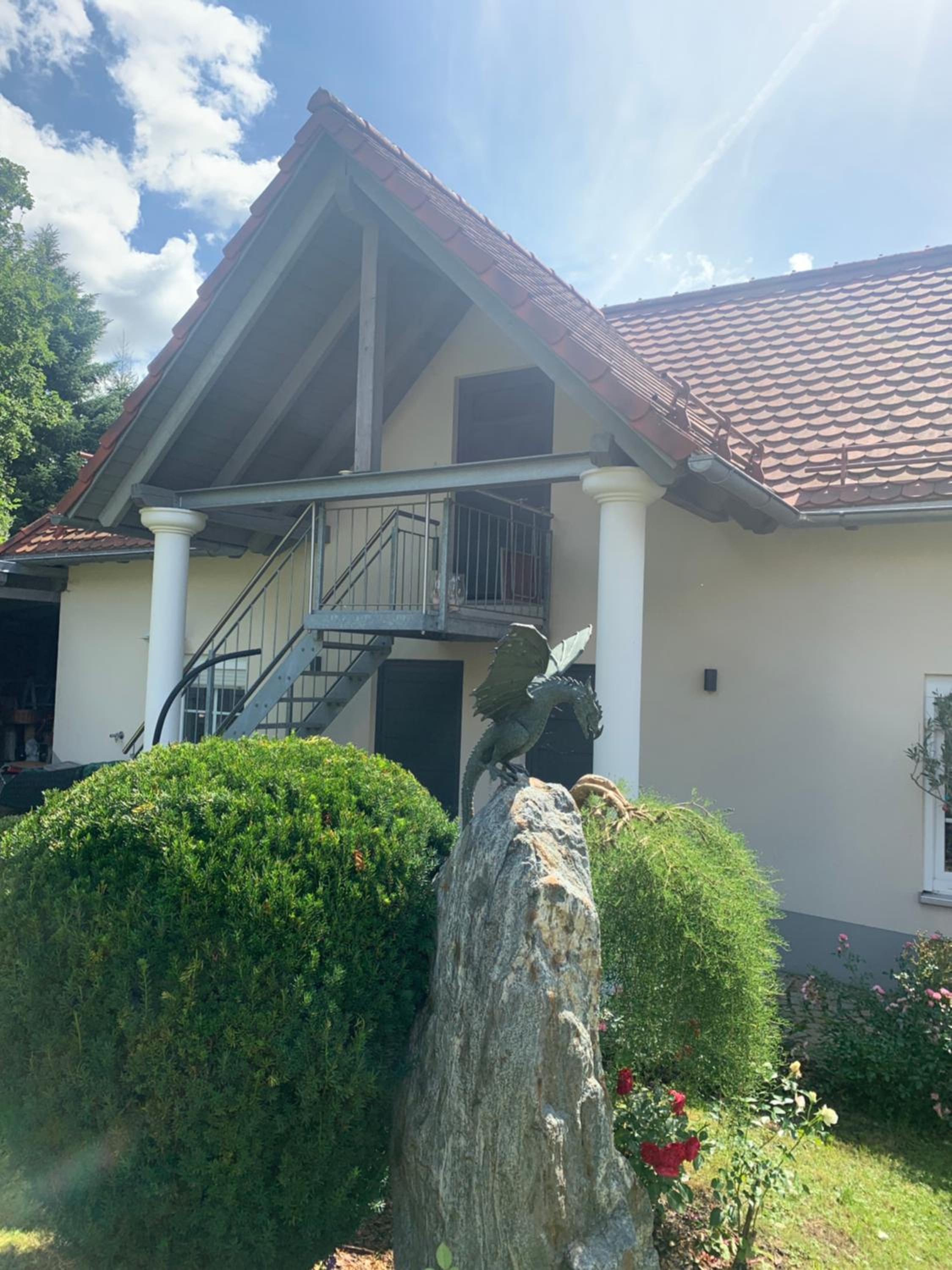 Bezaubernde Ferienwohnung mit Rosengarten