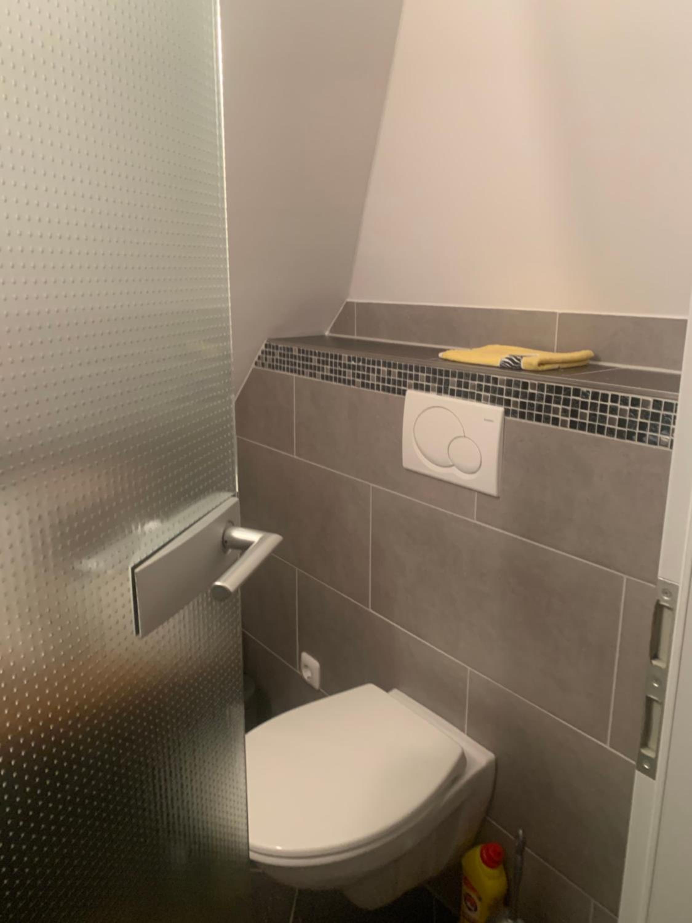 Bezaubernde Ferienwohnung mit Rosengarten