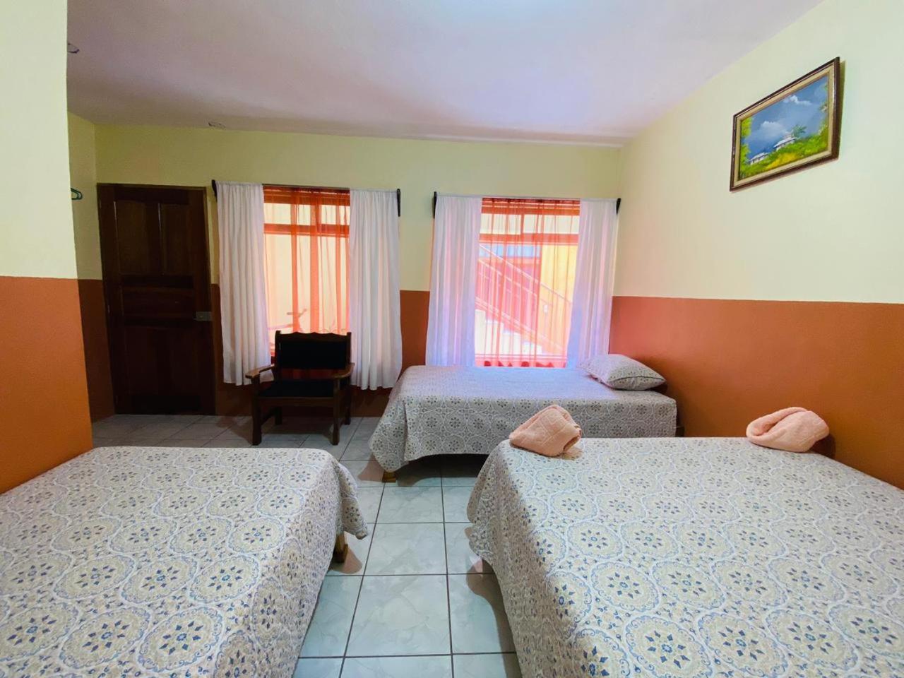 Hotel La Puesta Del Sol B&B