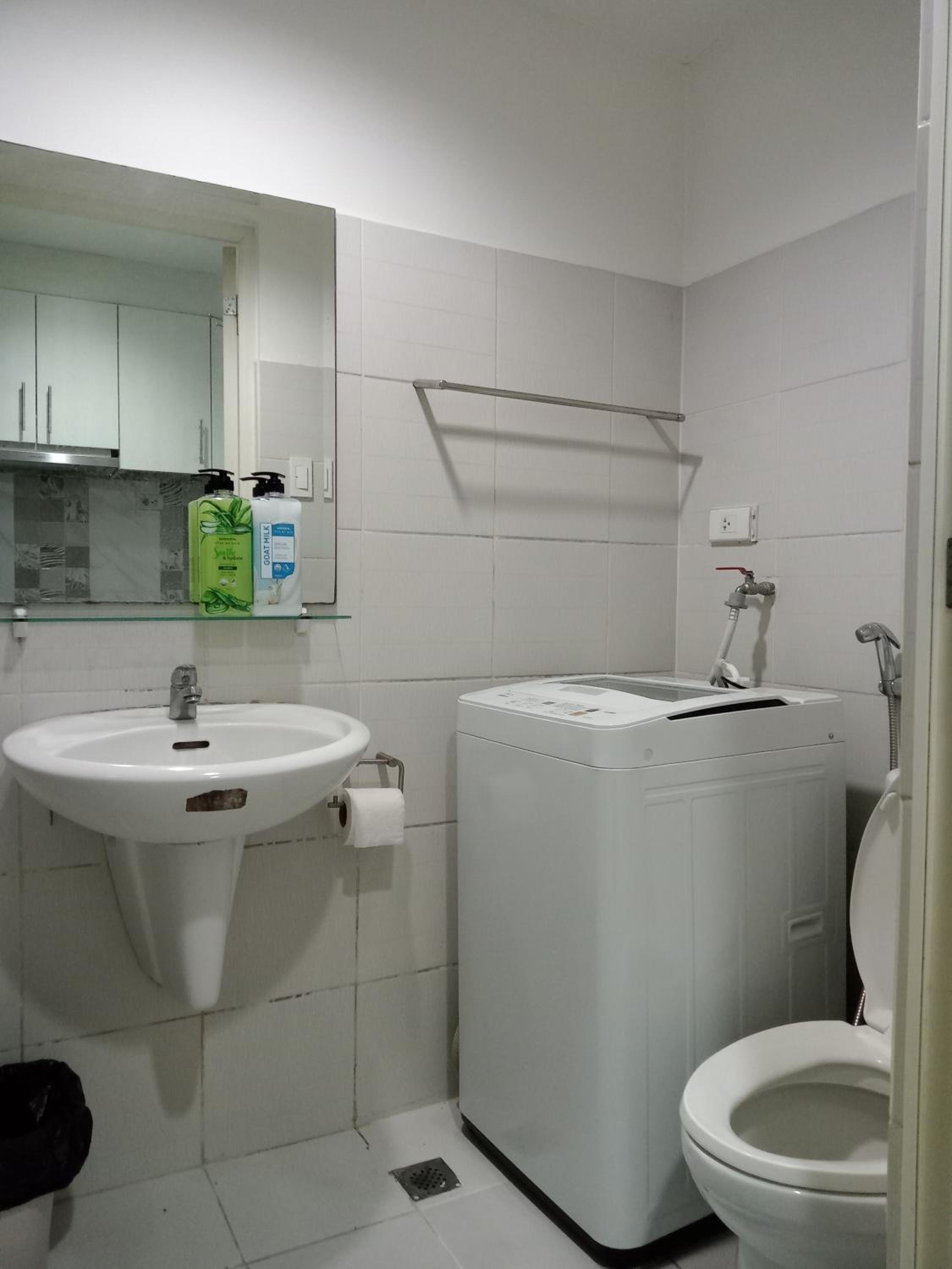 SEA RESIDENCES F