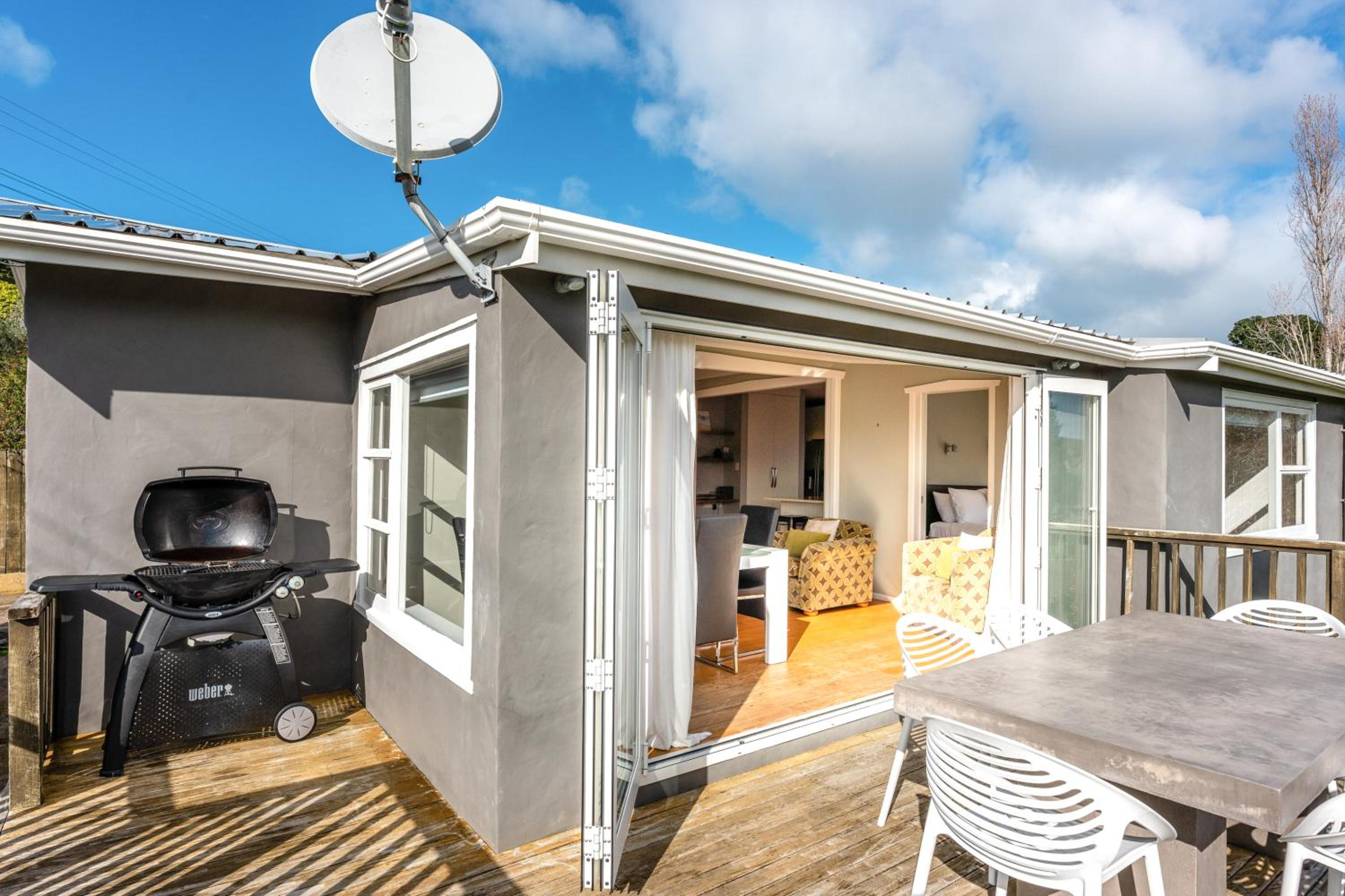 Eden Escape Onetangi view 5