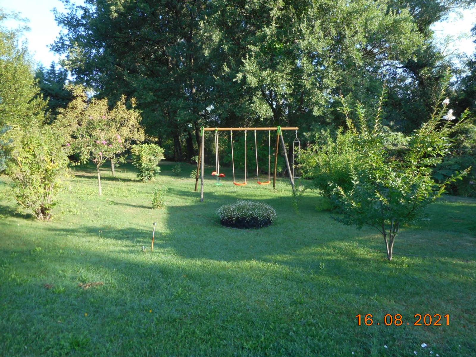 Photo 42