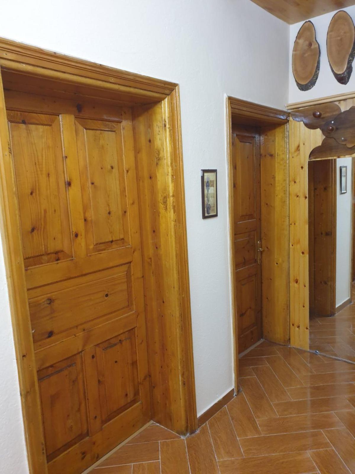 Jordhani's House