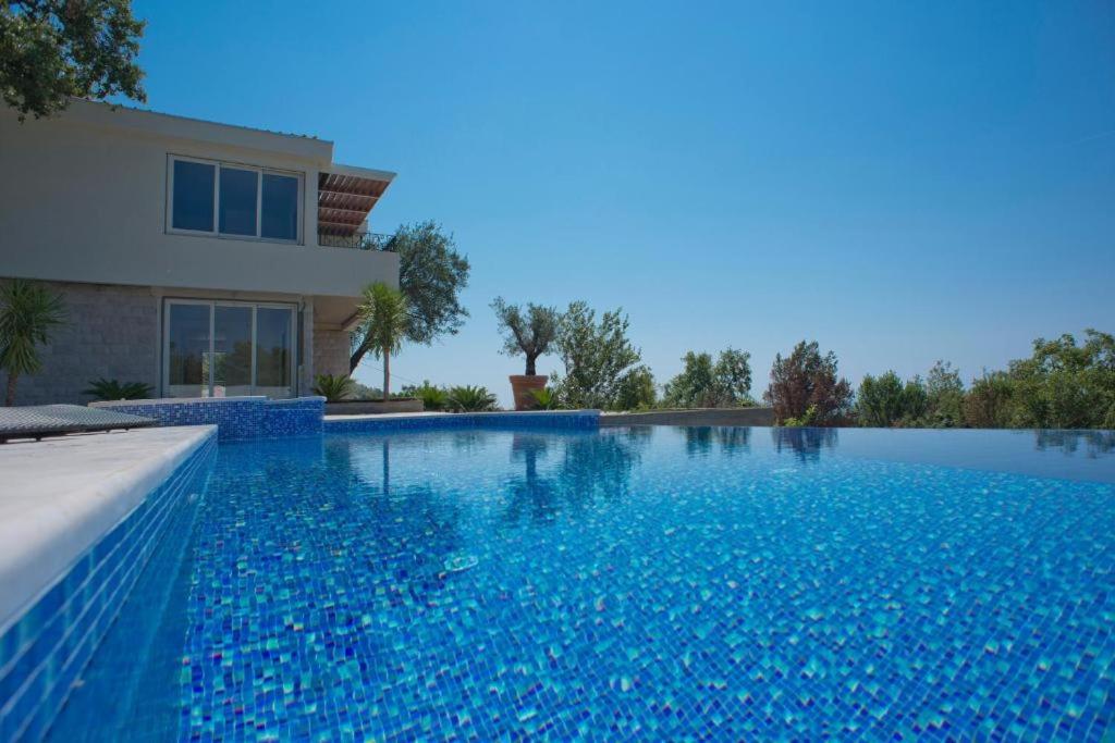 Luxury Villa Crystal Blue photo 5