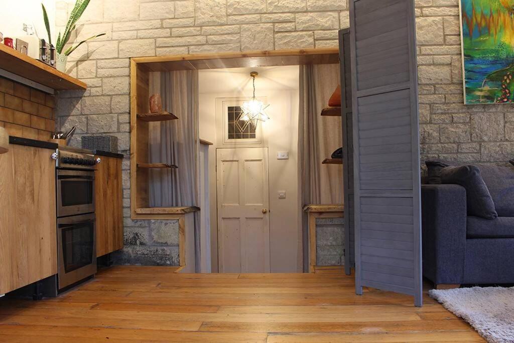 Peaceful & Central Self Contained 1 Bedroom House view 2