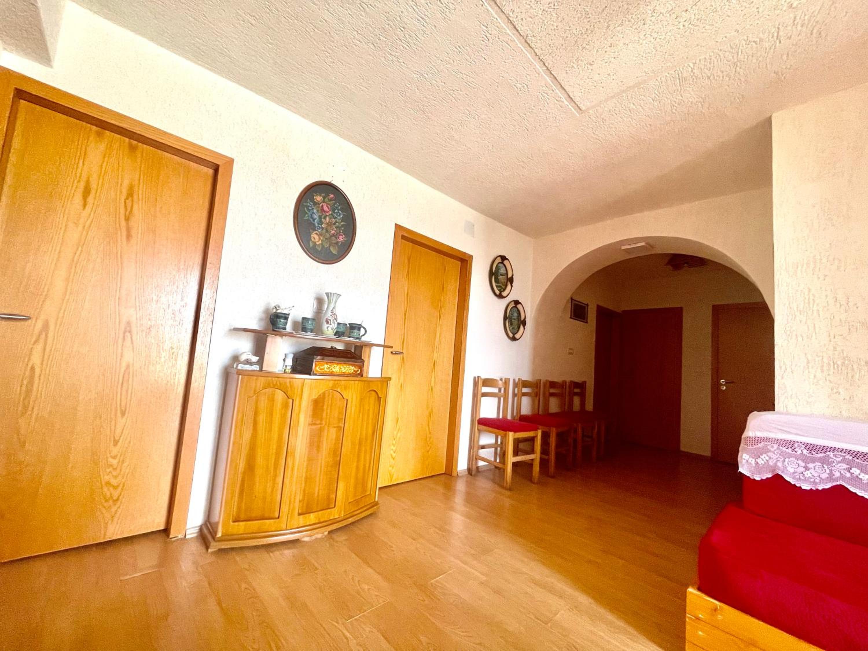 Kubeja Guest House