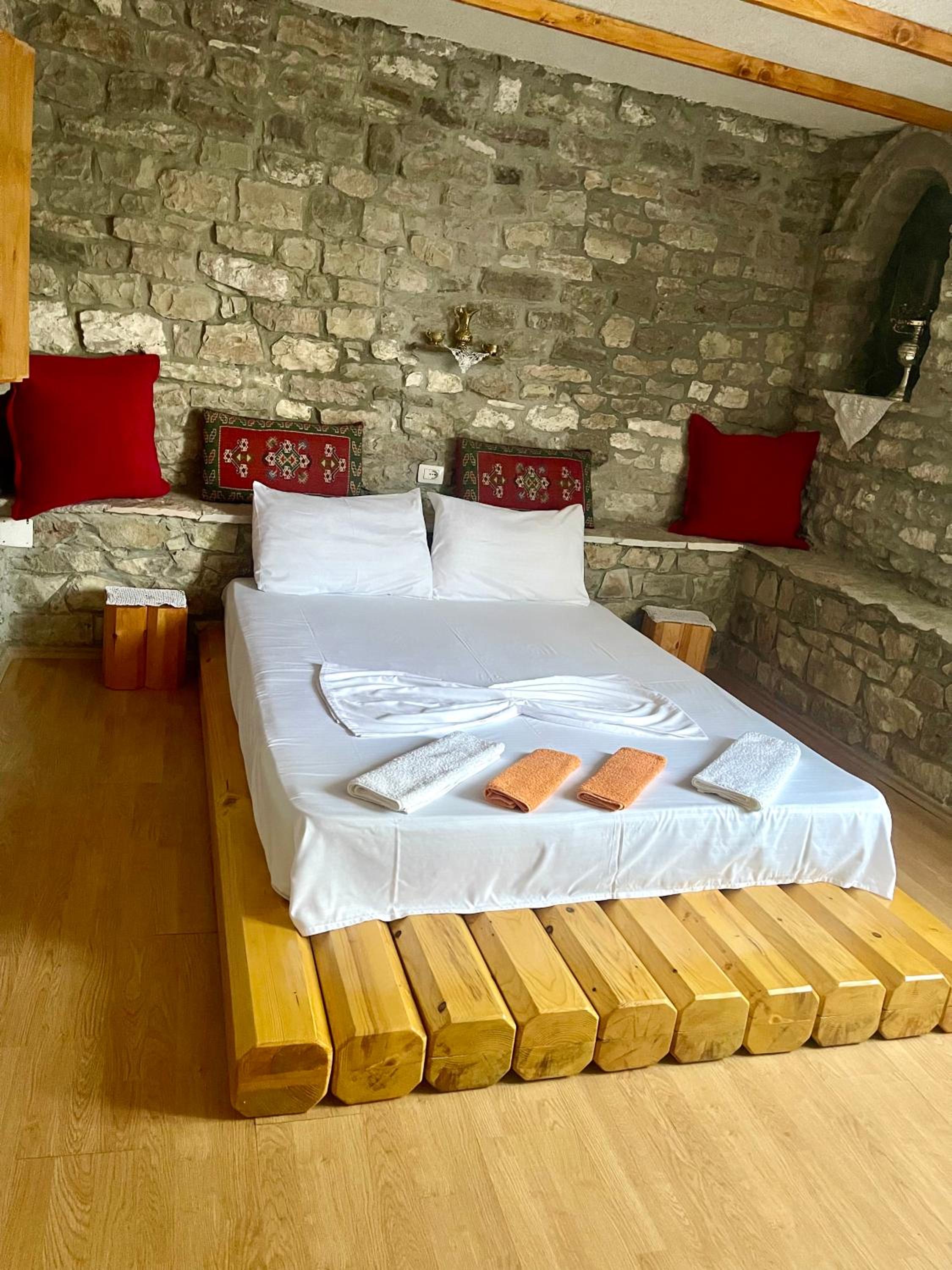 Kubeja Guest House
