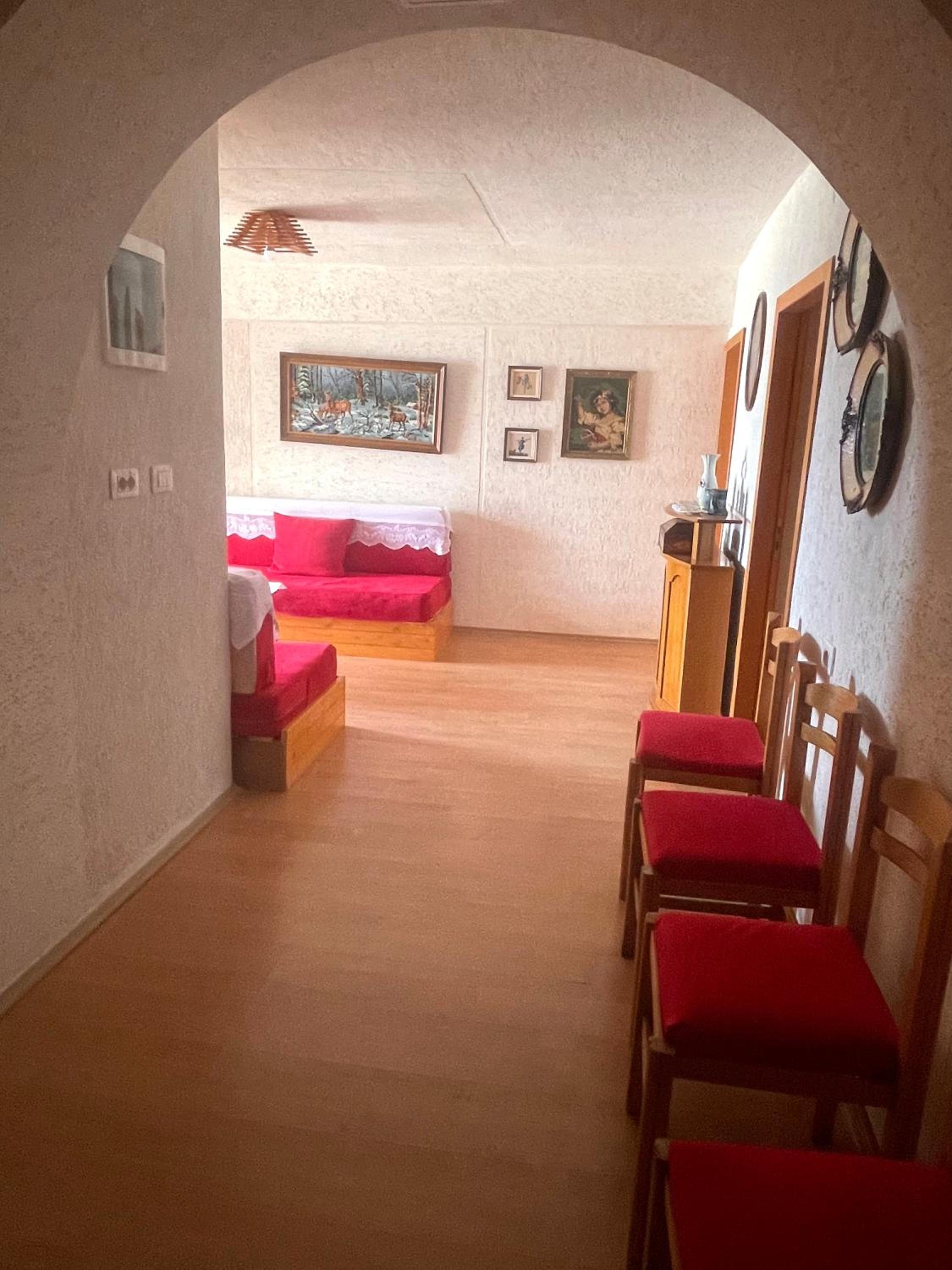 Kubeja Guest House