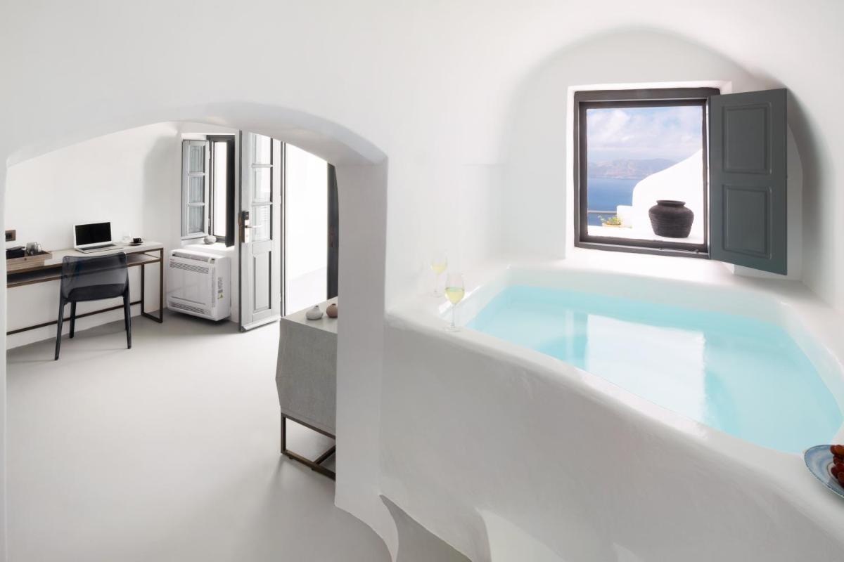 Jacuzzi