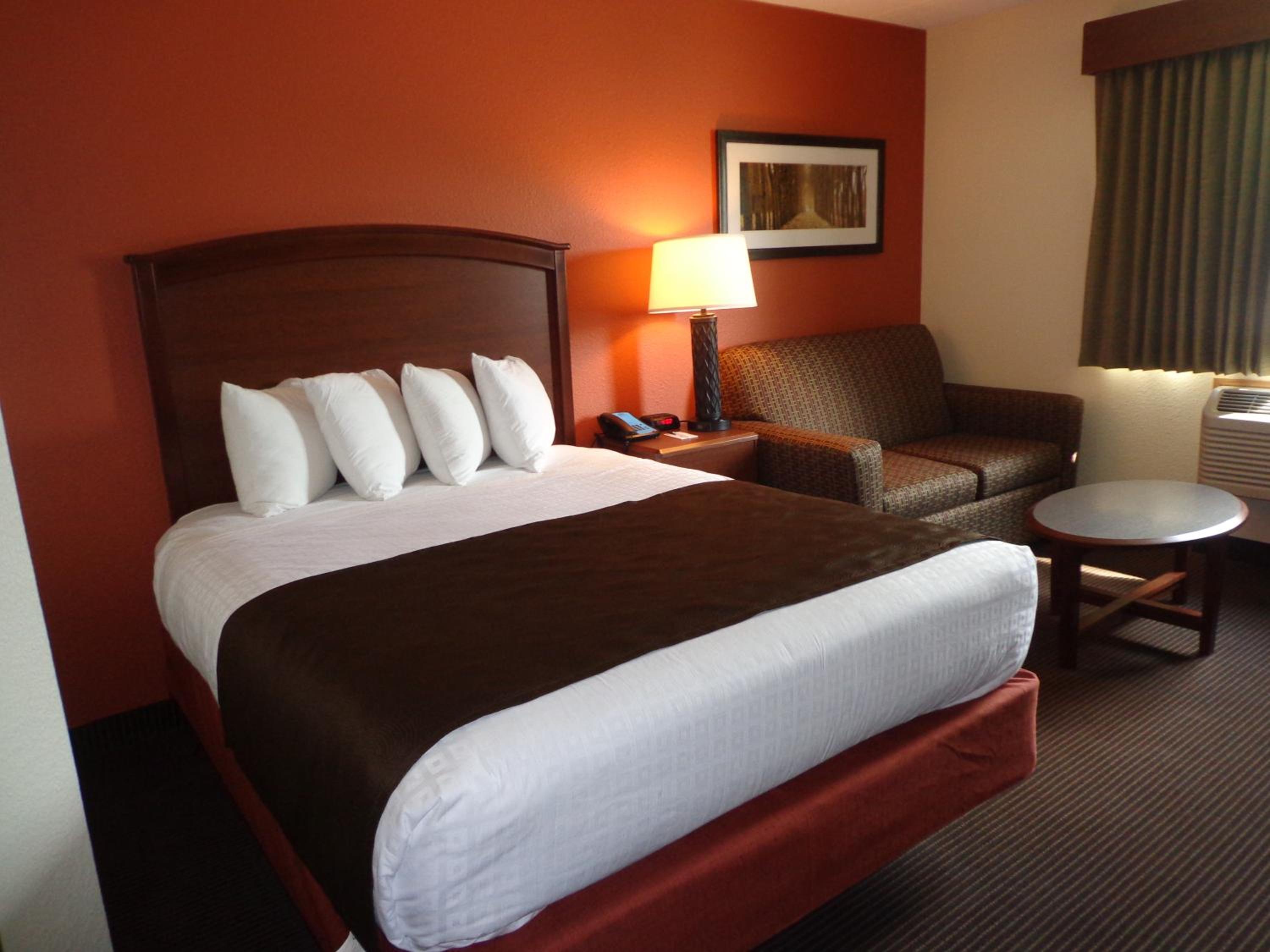AmericInn by Wyndham Grand Forks