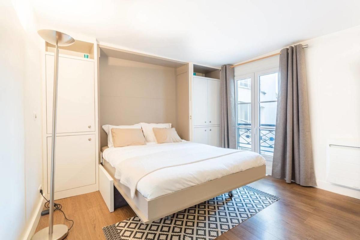 GuestReady - Designer Studio for 2 close to Louvre Museum!