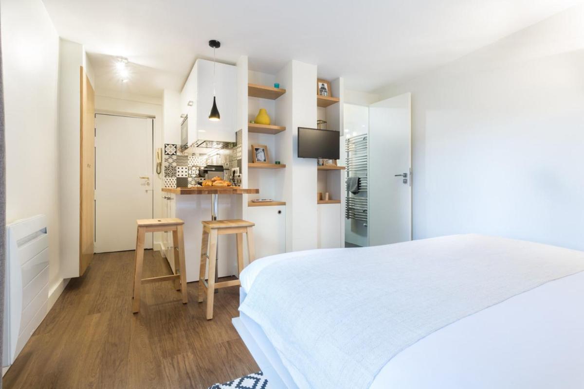 GuestReady - Designer Studio for 2 close to Louvre Museum!