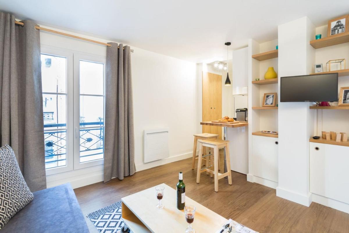 GuestReady - Designer Studio for 2 close to Louvre Museum!