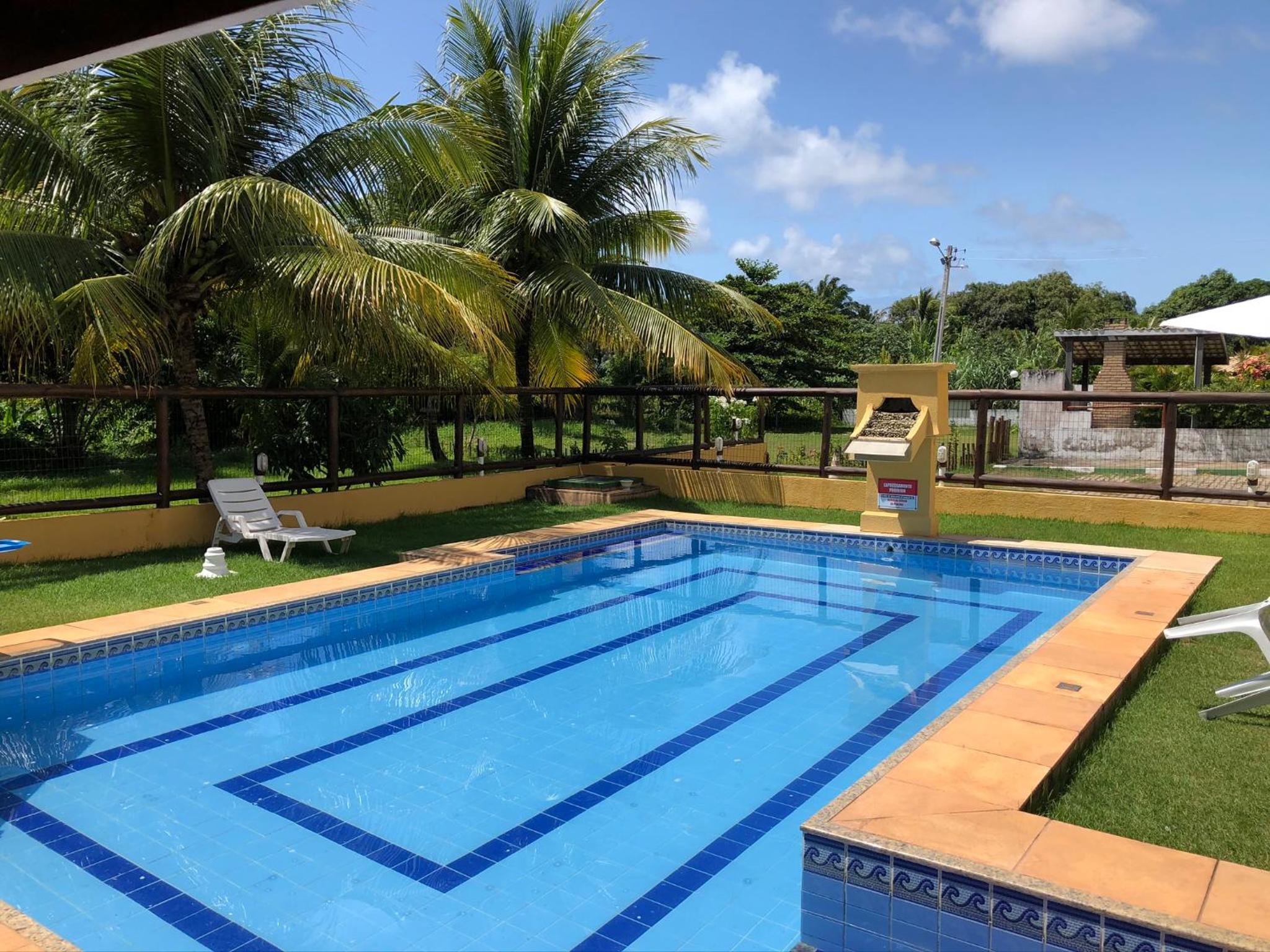 Guarajuba - BA - Confortável casa com 3 quartos, 2 suites