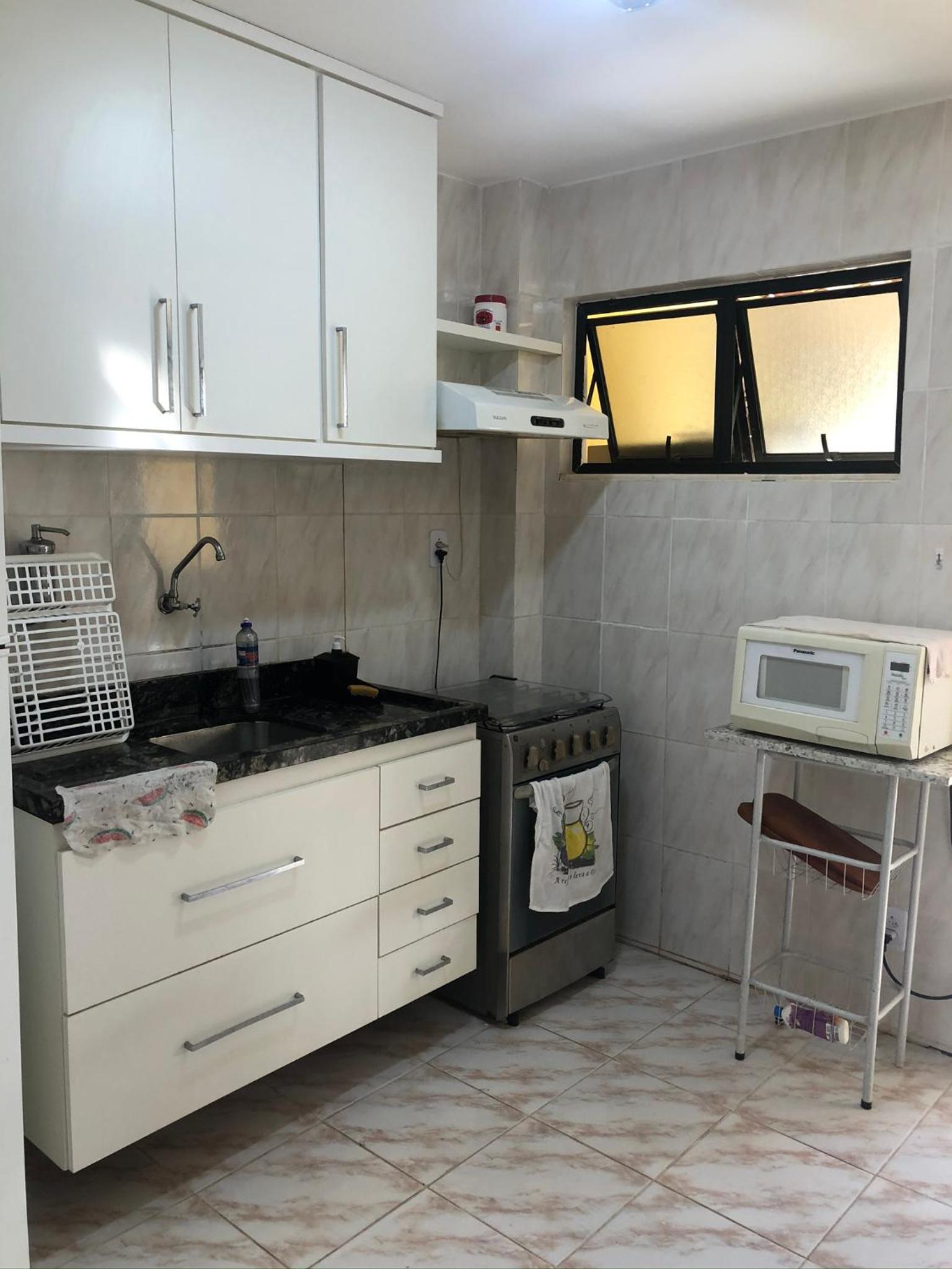 Guarajuba - BA - Confortável casa com 3 quartos, 2 suites