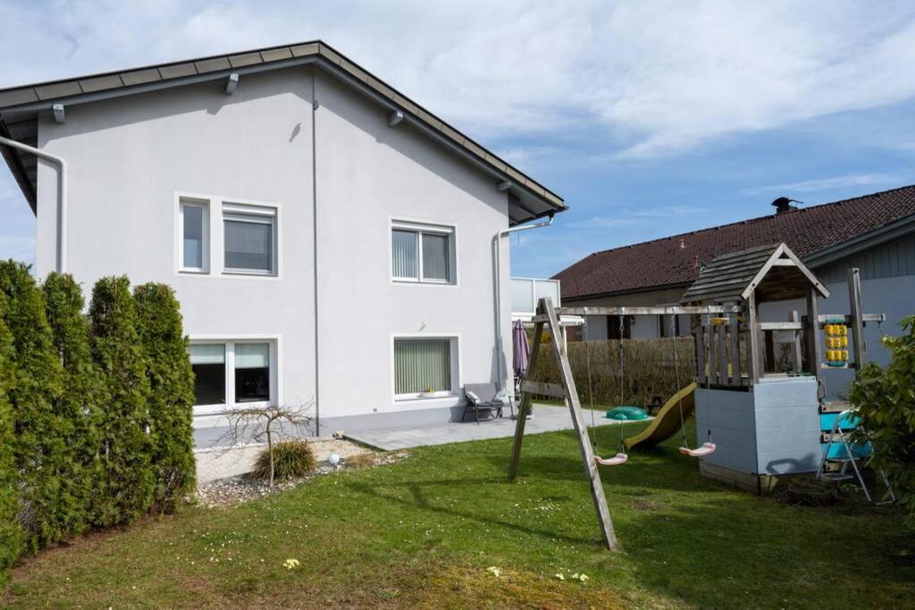 Schönes Ferienhaus mit Garten