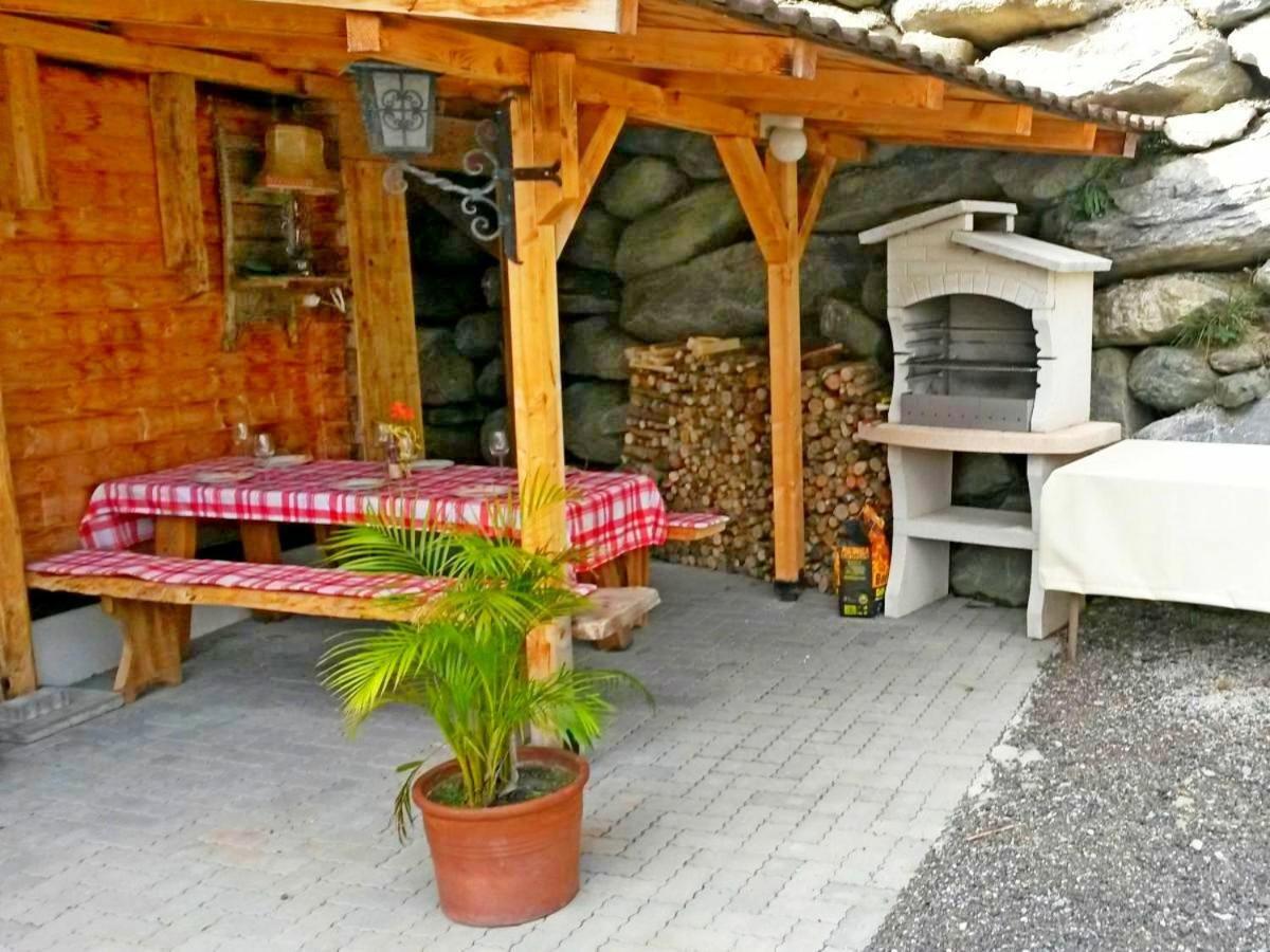 Panorama Ferienhaus Ematberg mit Bergblick und Sauna