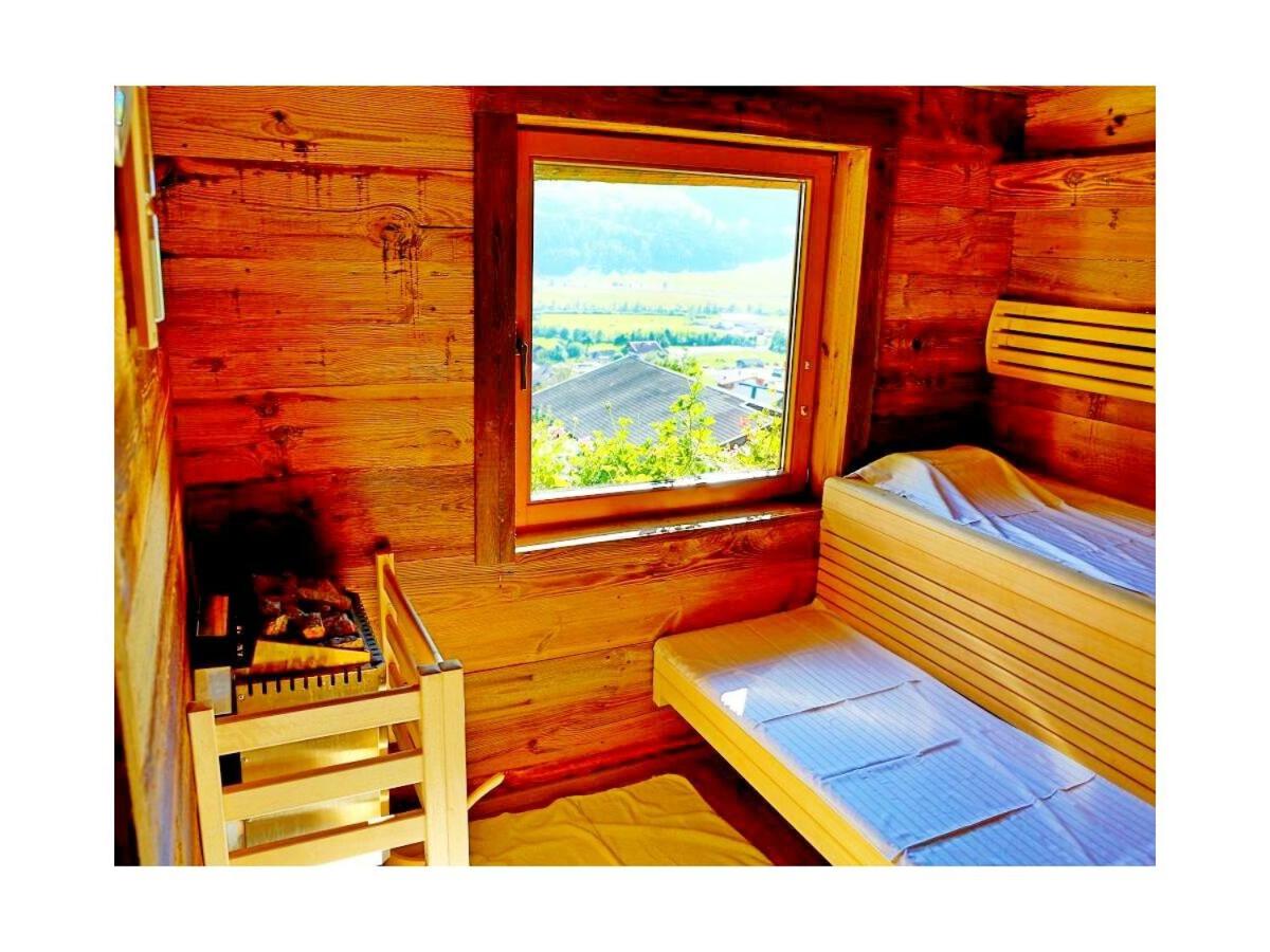 Panorama Ferienhaus Ematberg mit Bergblick und Sauna