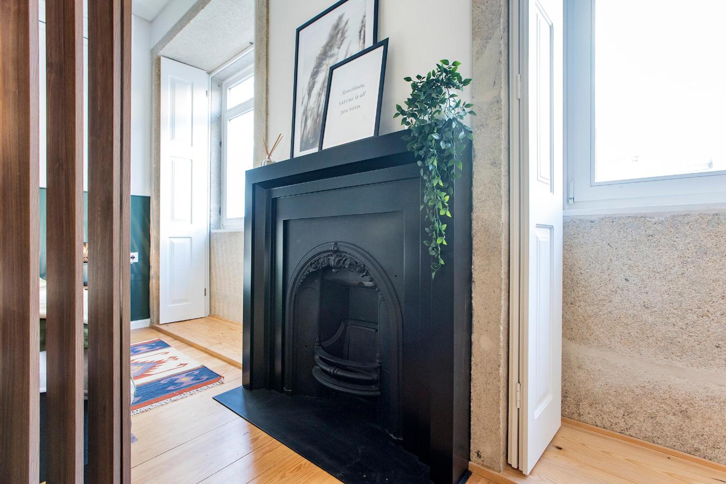 Mouzinho Darling Studio w/ AC in City Center by LovelyStay view 2