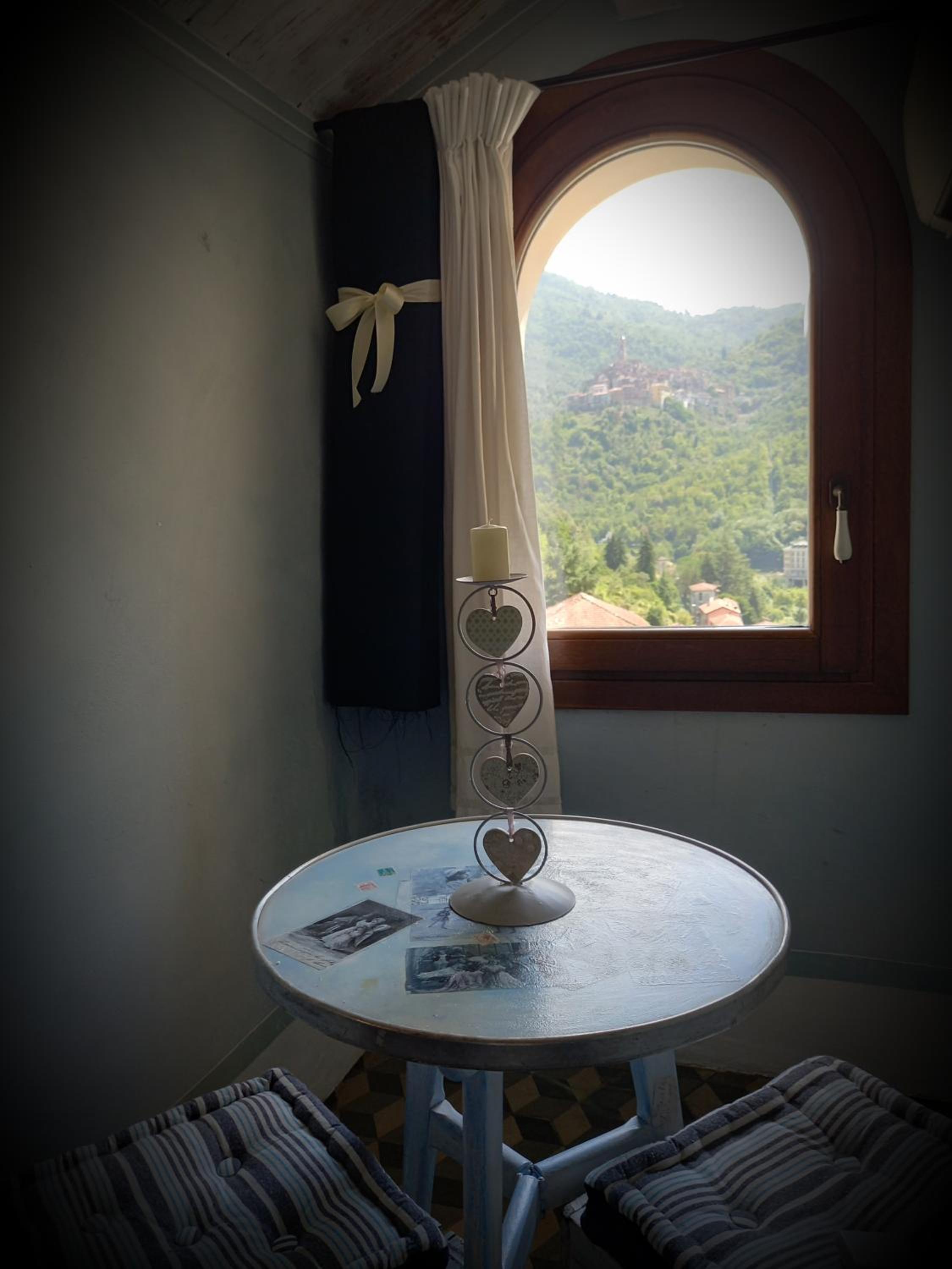 La Casa Rosa en Pigna