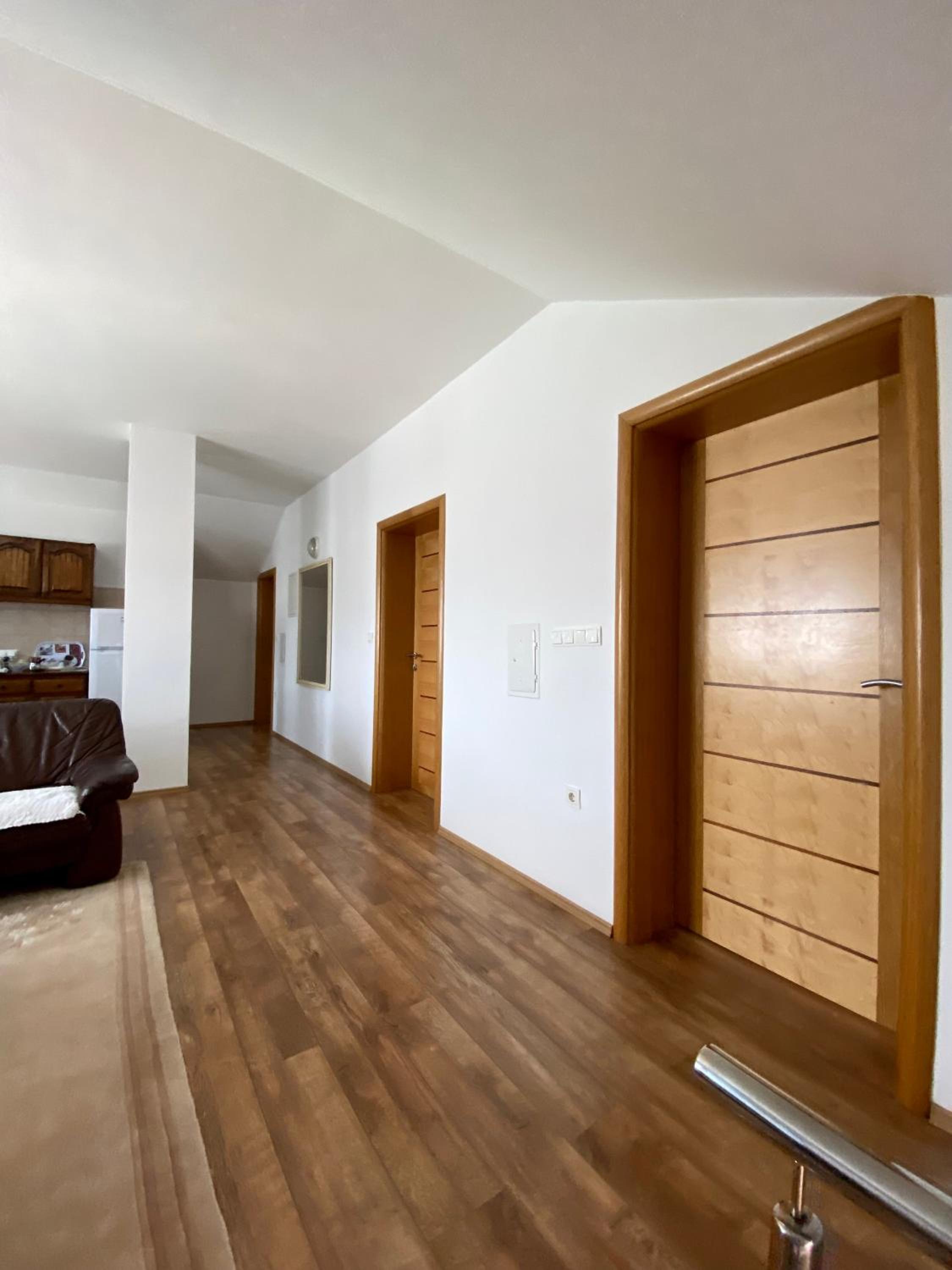 BIG Apartment 3 Bedrooms view 5