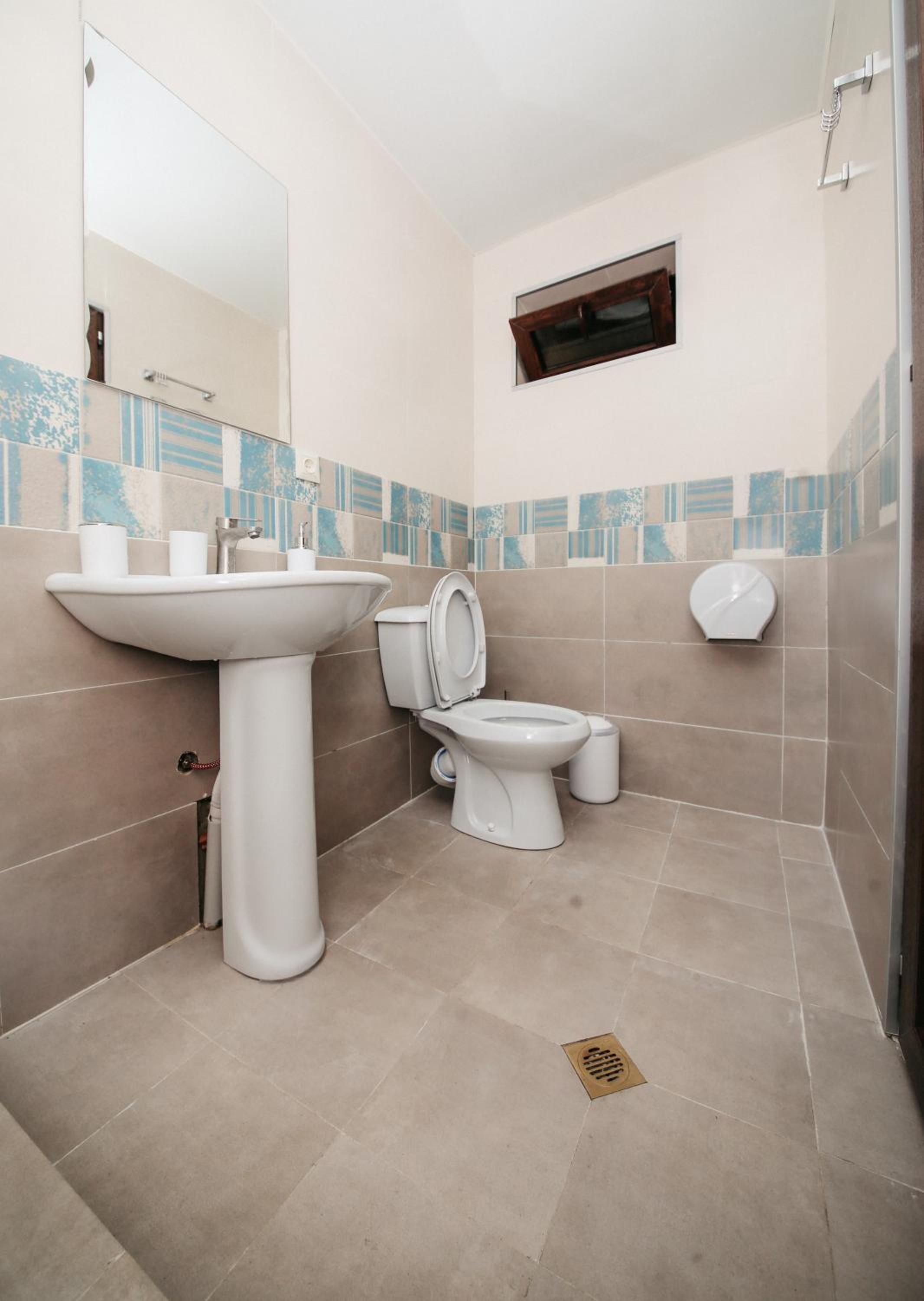 Photo 32