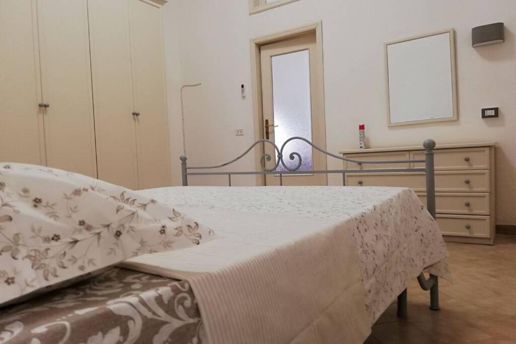 Palazzo Manfredi 37 view 3