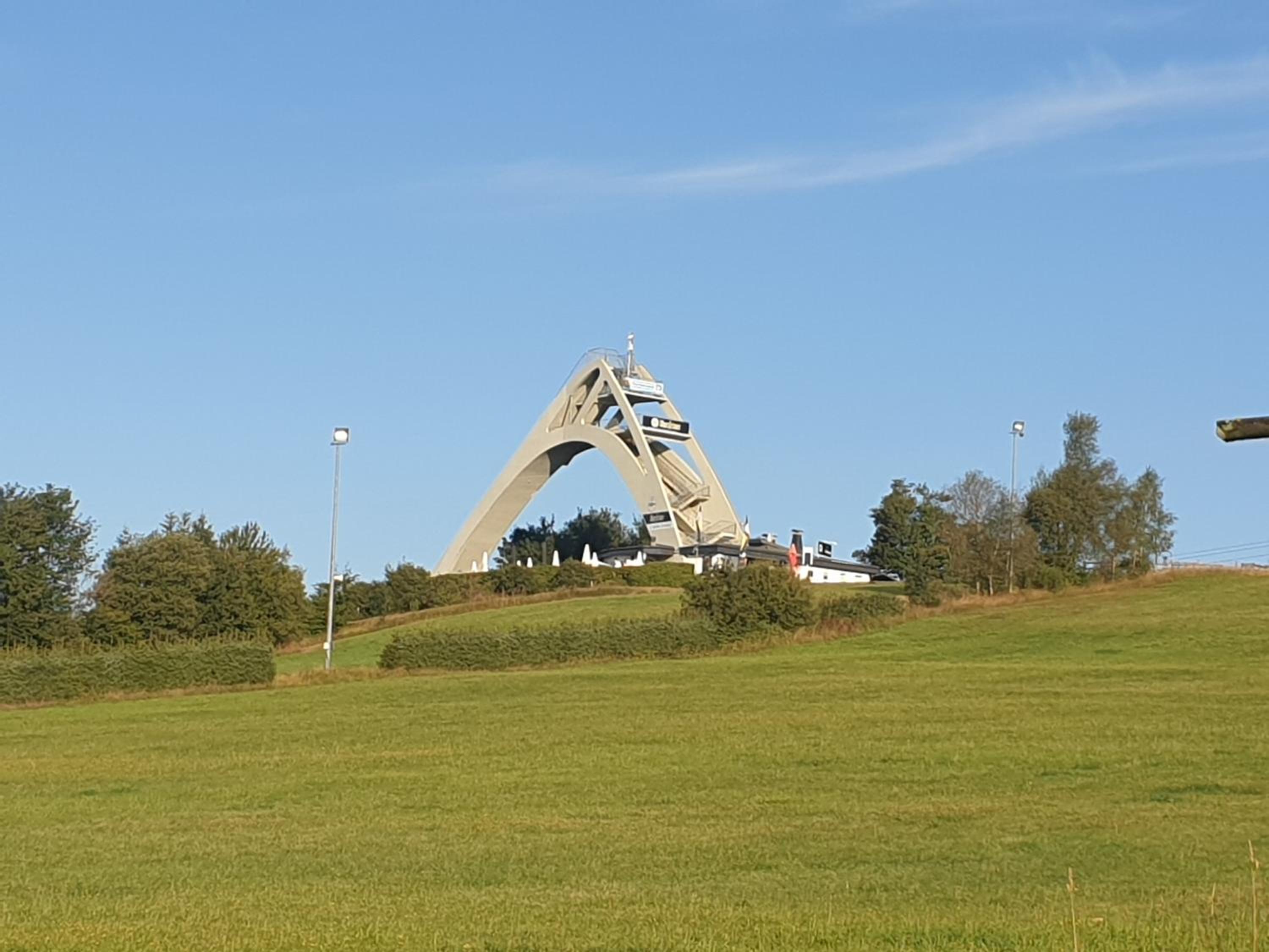 Photo 48