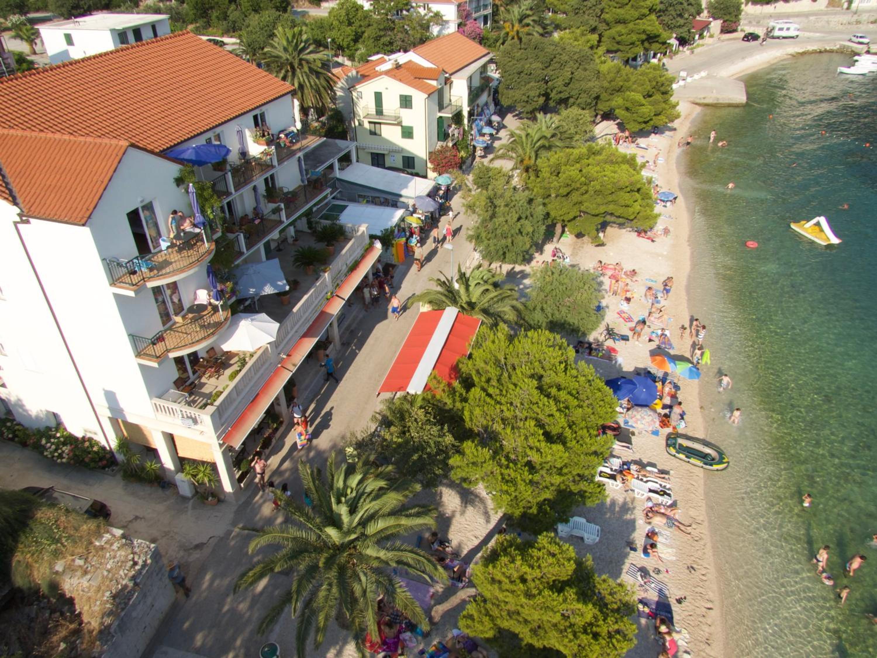 Apartments on the beach-Drvenik view 2