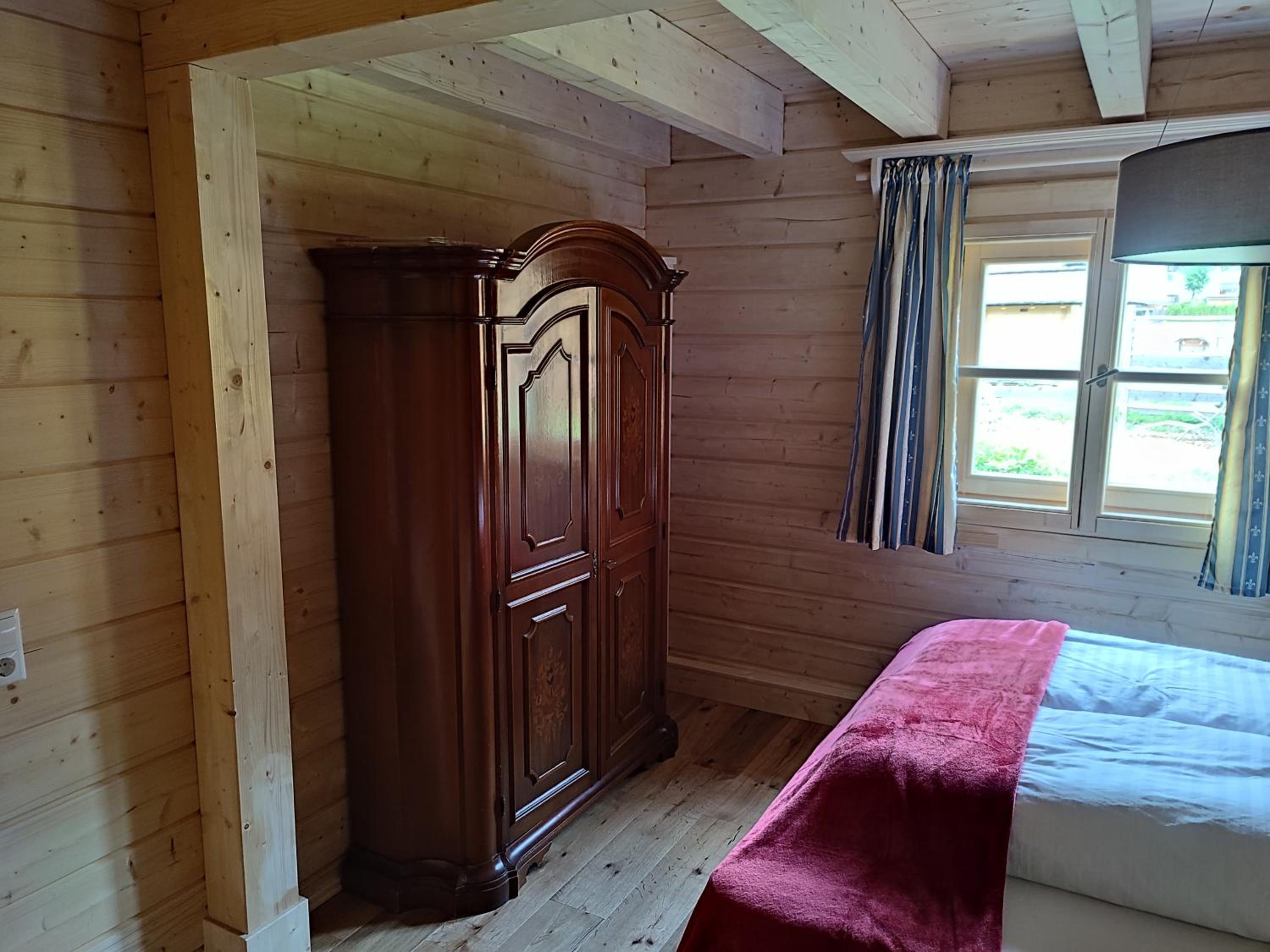 Schlosswirt Chalets & Apartments