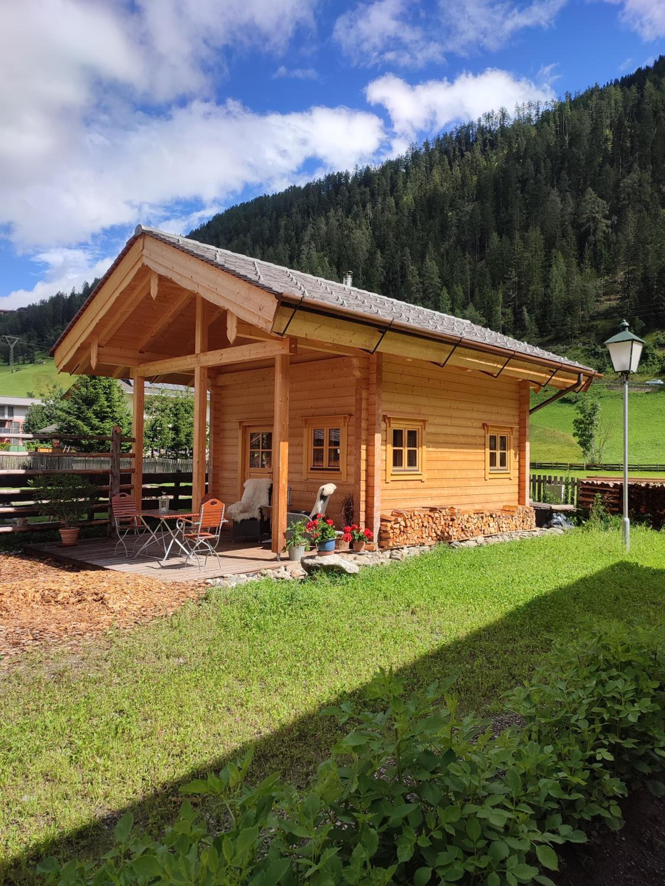 Schlosswirt Chalets & Apartments
