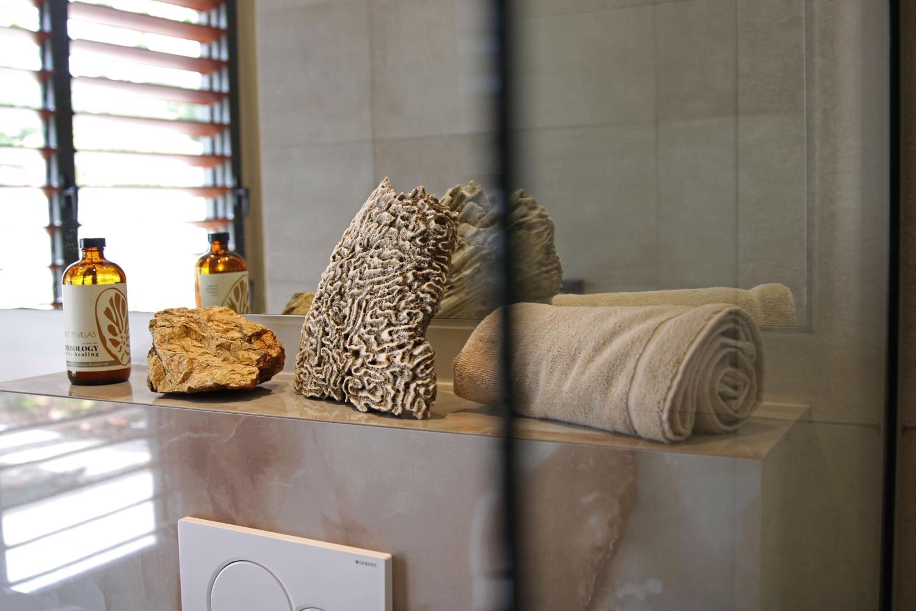 Sea Roots Villa Anna