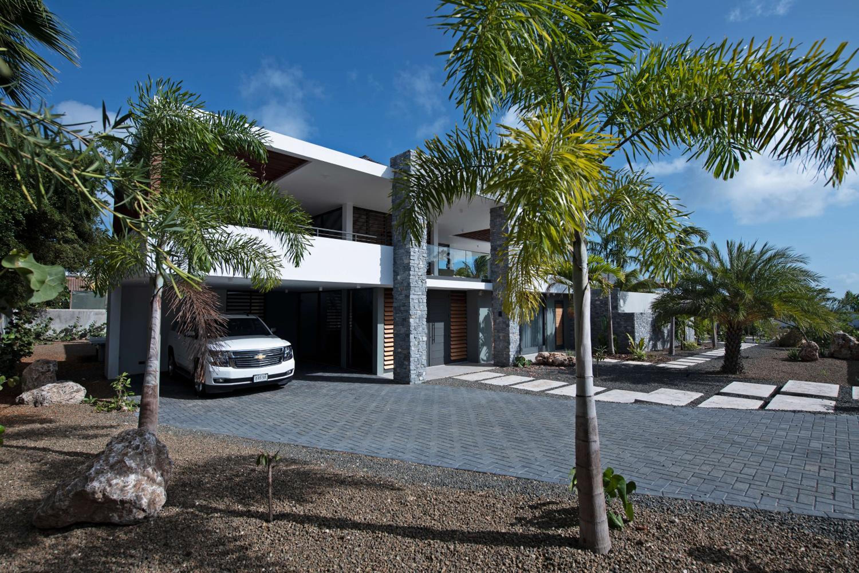 Sea Roots Villa Anna