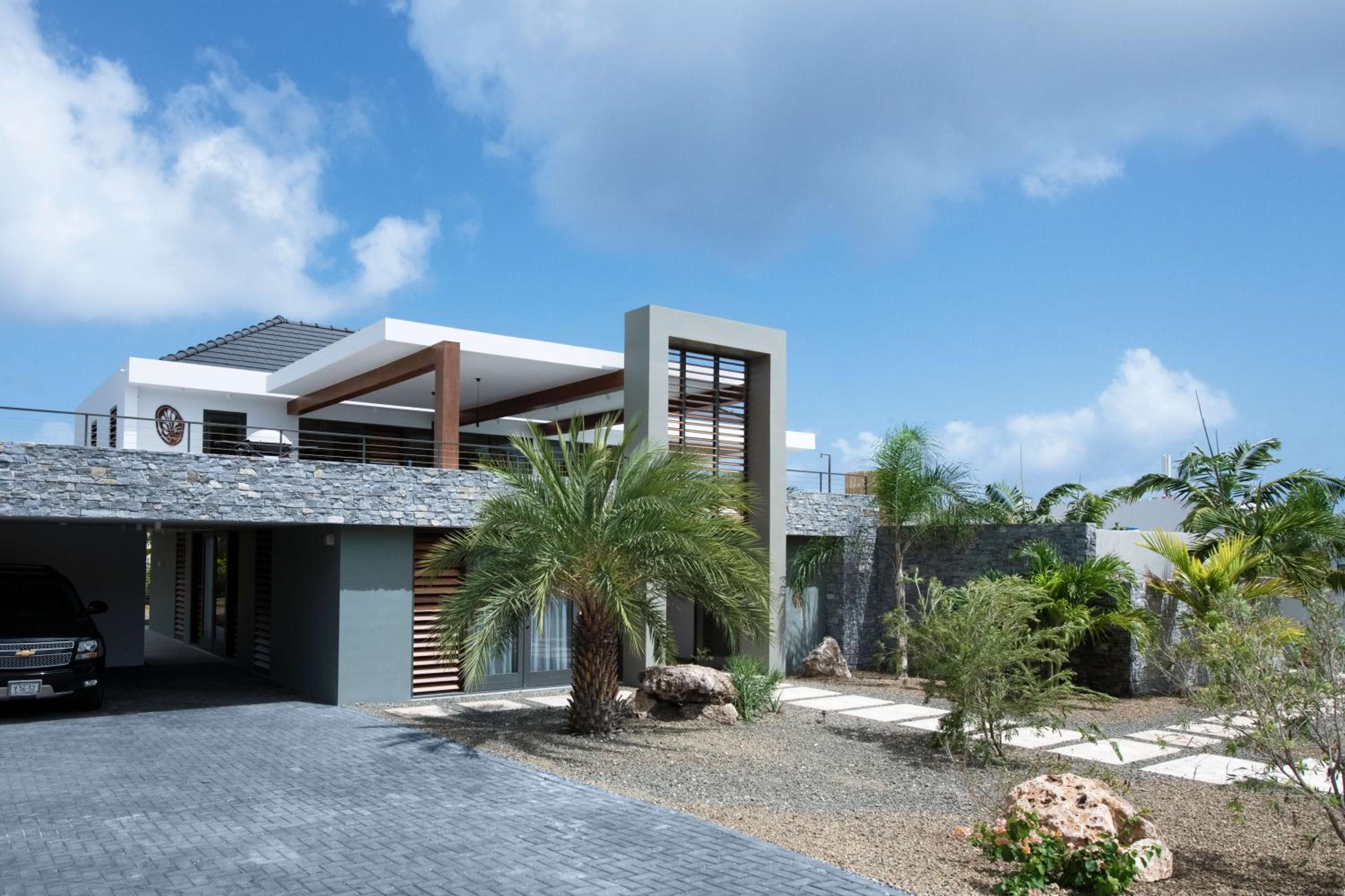 Sea Roots Villa Elise
