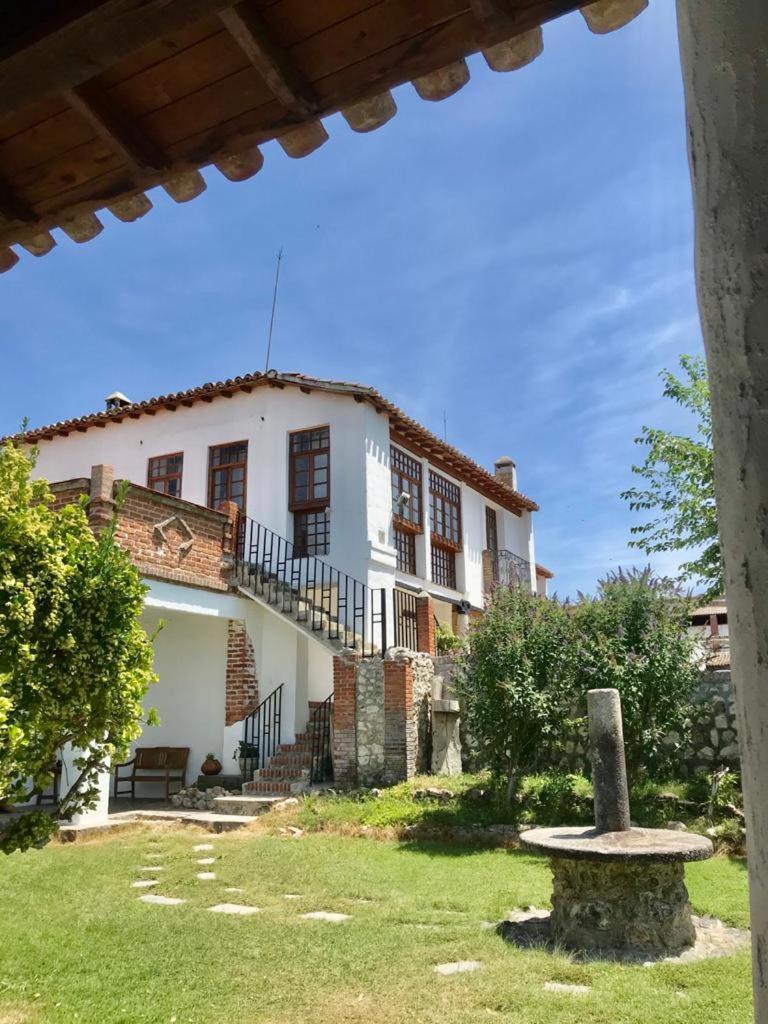 A 30 min del Puy de Fou y Toledo con piscina, bbcoa, AC, free Wifi, jardín, terraza con magníficas vistas view 5