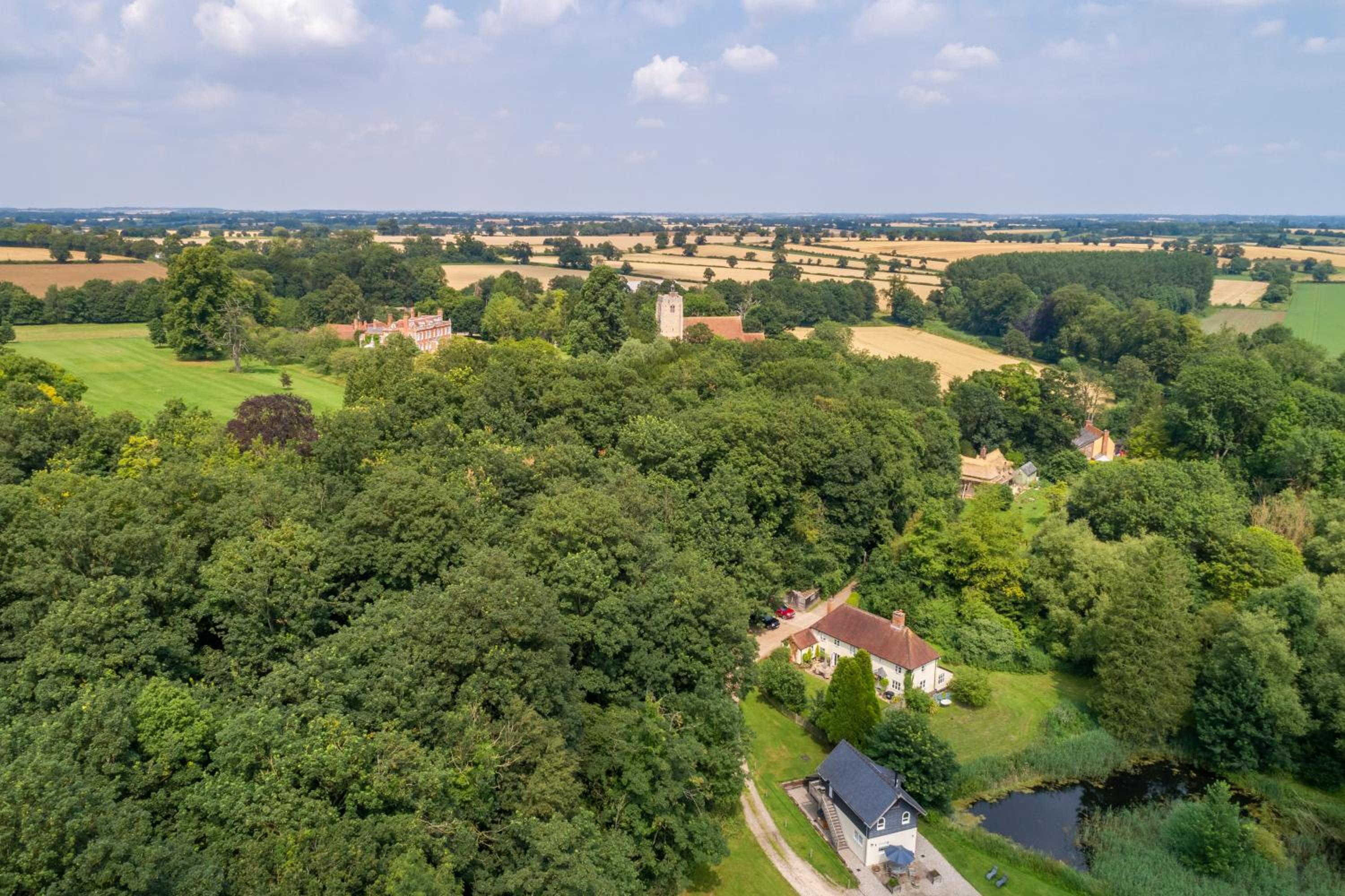 Heavenly luxury rustic cottage in historic country estate - Belchamp Hall Mill