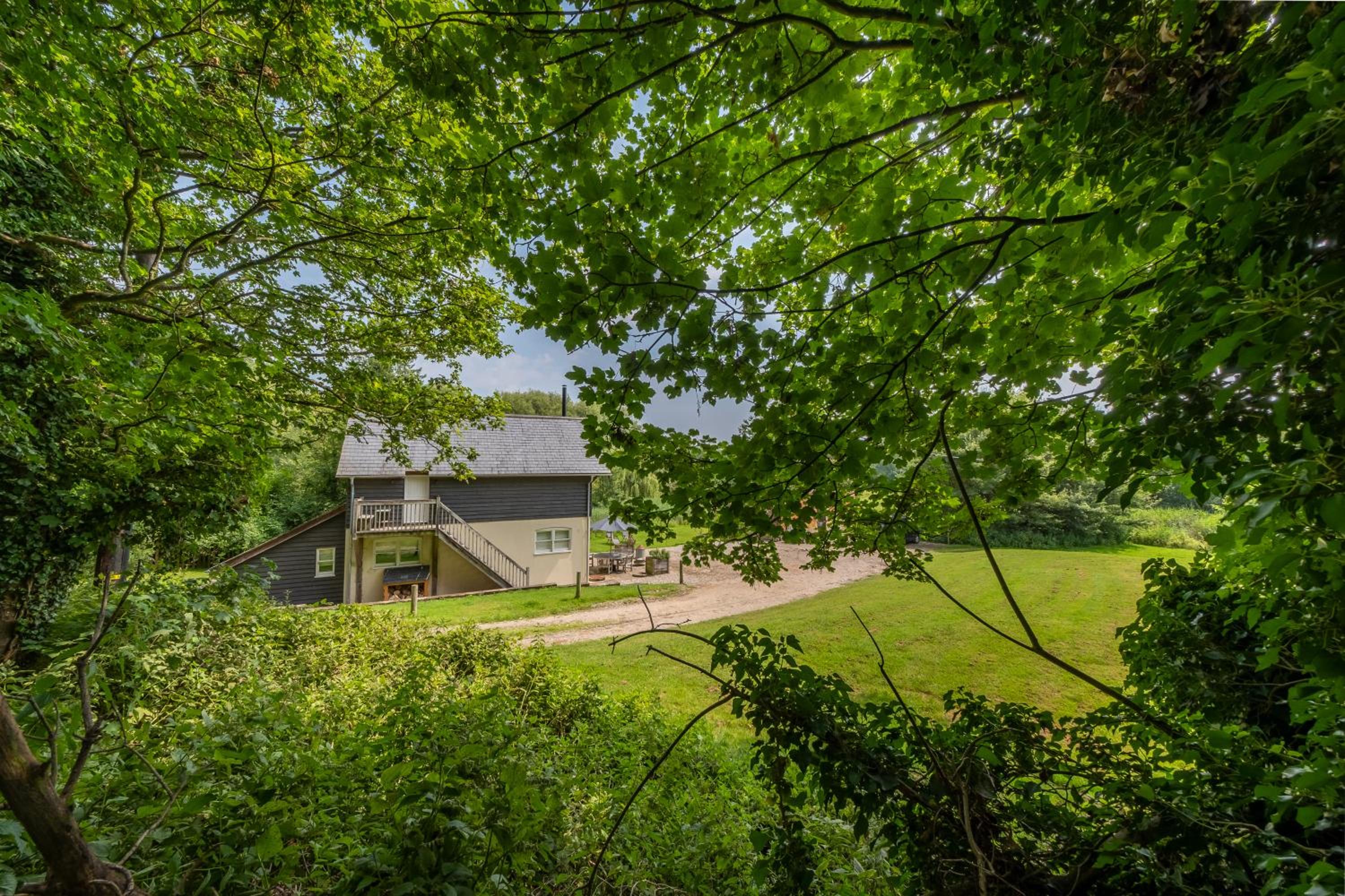 Heavenly luxury rustic cottage in historic country estate - Belchamp Hall Mill