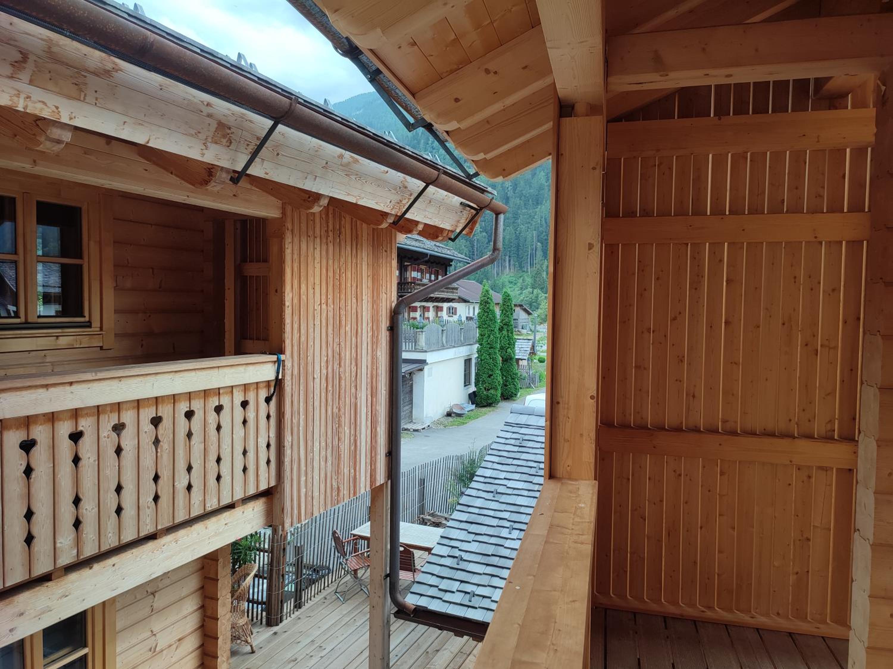 Schlosswirt Chalets & Apartments